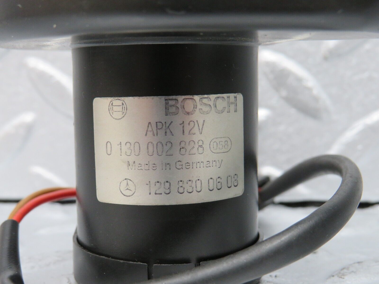 39476 Mercedes-Benz R129 320SL Coupe ECU Heater Blower Motor Bosch 0130002828 1298300608