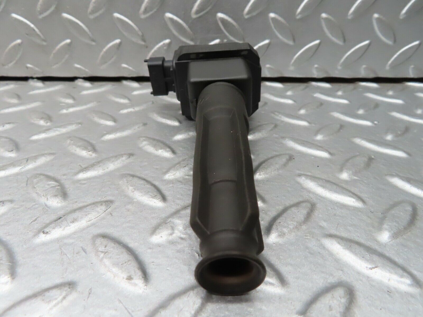 19551 Mercedes-Benz C140 CL420 Coupe Ignition Coil 0001587203