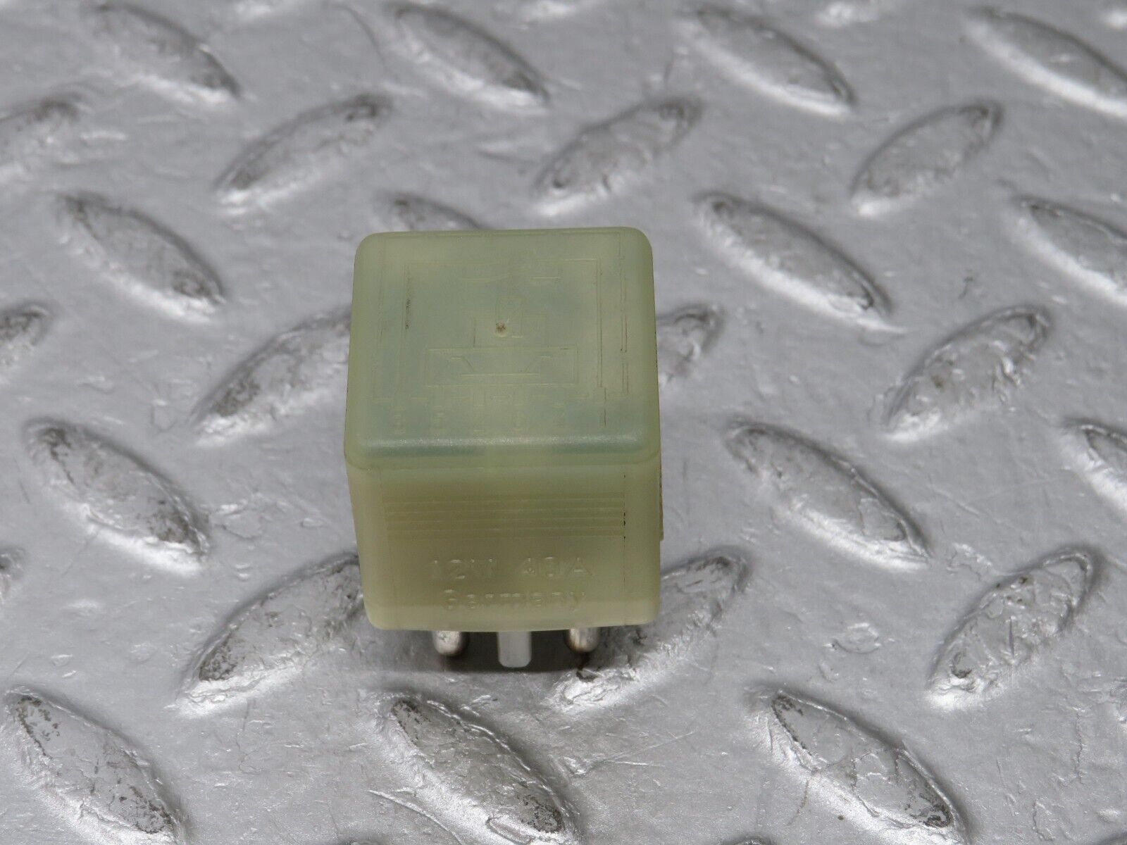 36086 Mercedes-Benz W126 420SE Door Window Control Relay 0015427819