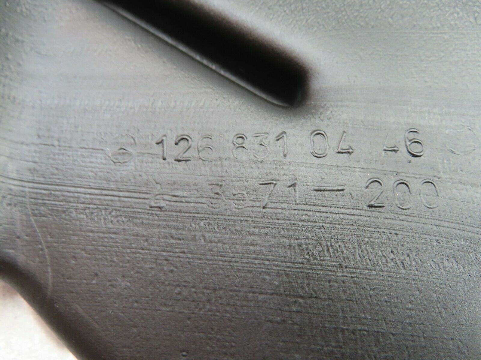 6145 Mercedes-Benz W126 380SE Air Duct Front Right 1268310446