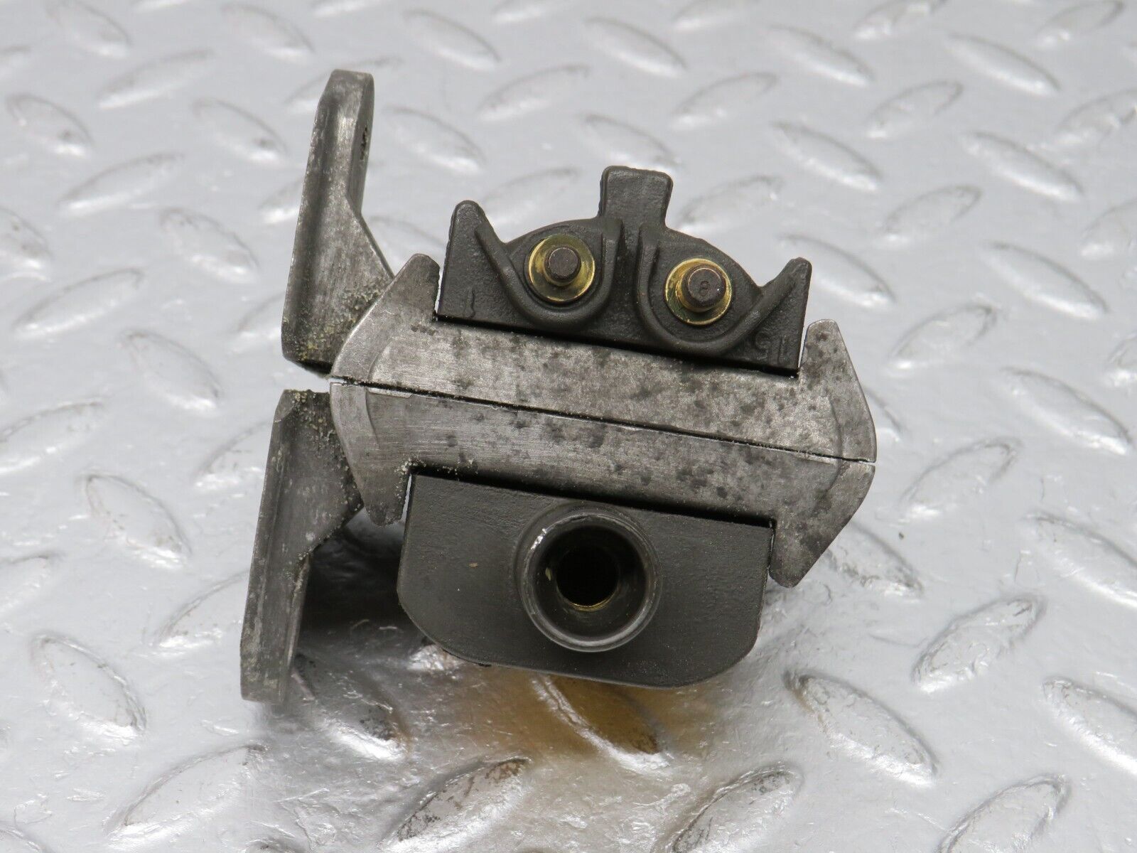 38852 Mercedes-Benz W201 190E 2.6L Ignition Coil 0001585403 2051.0170.002