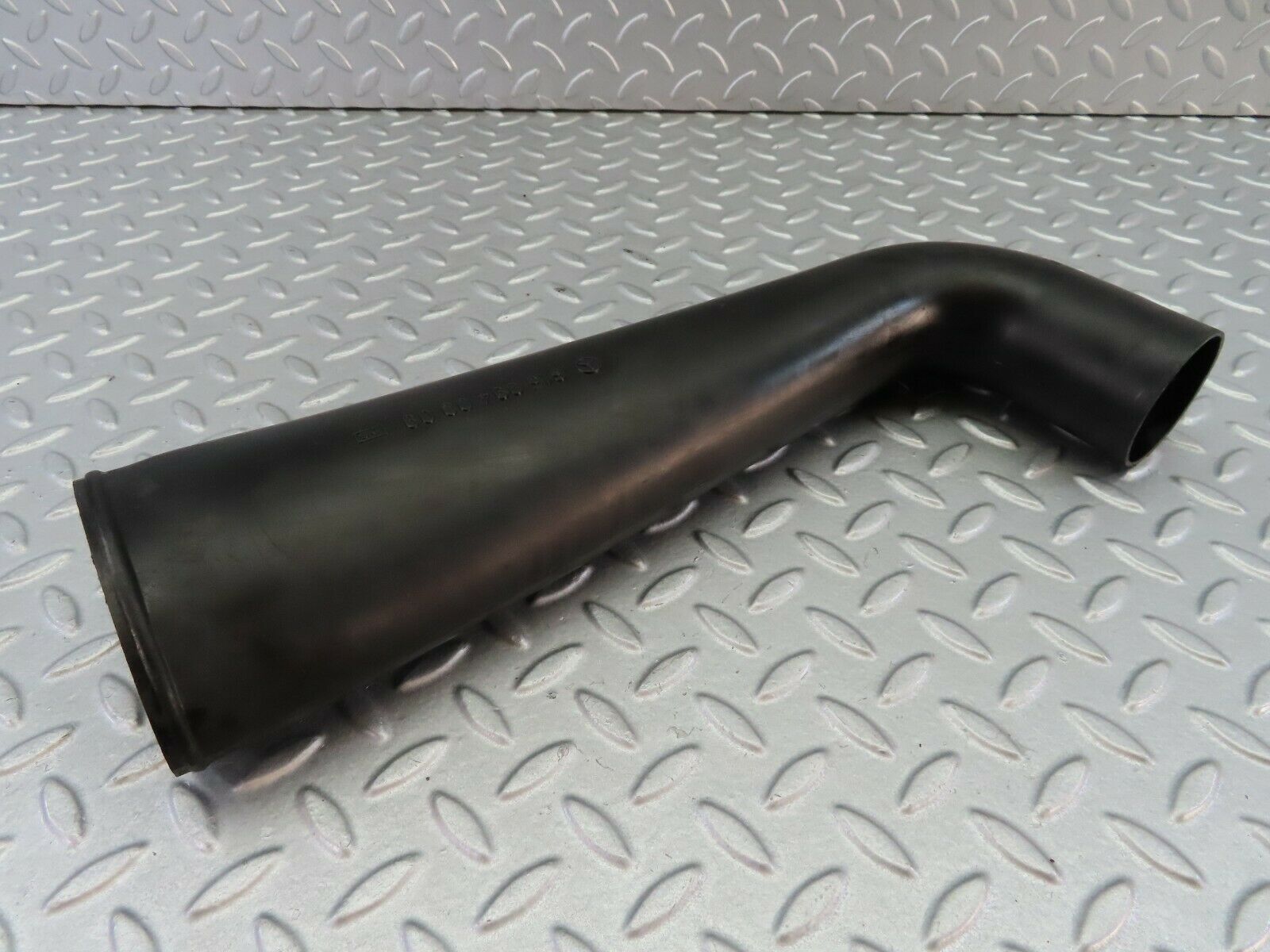 7932 Mercedes-Benz W115 220D Air Filter Box Intake Pipe 6150940009