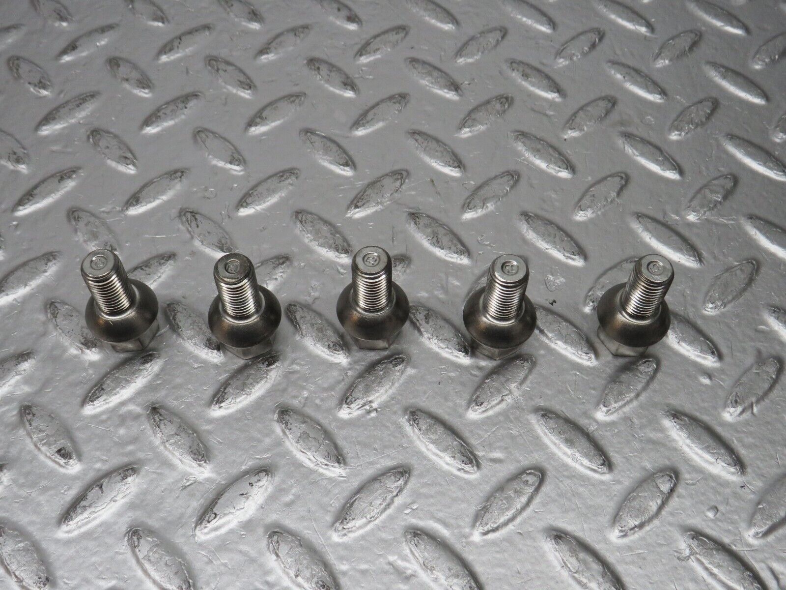 31107 Mercedes-Benz 5x Steel Wheel Lug Bolt M12x1.5