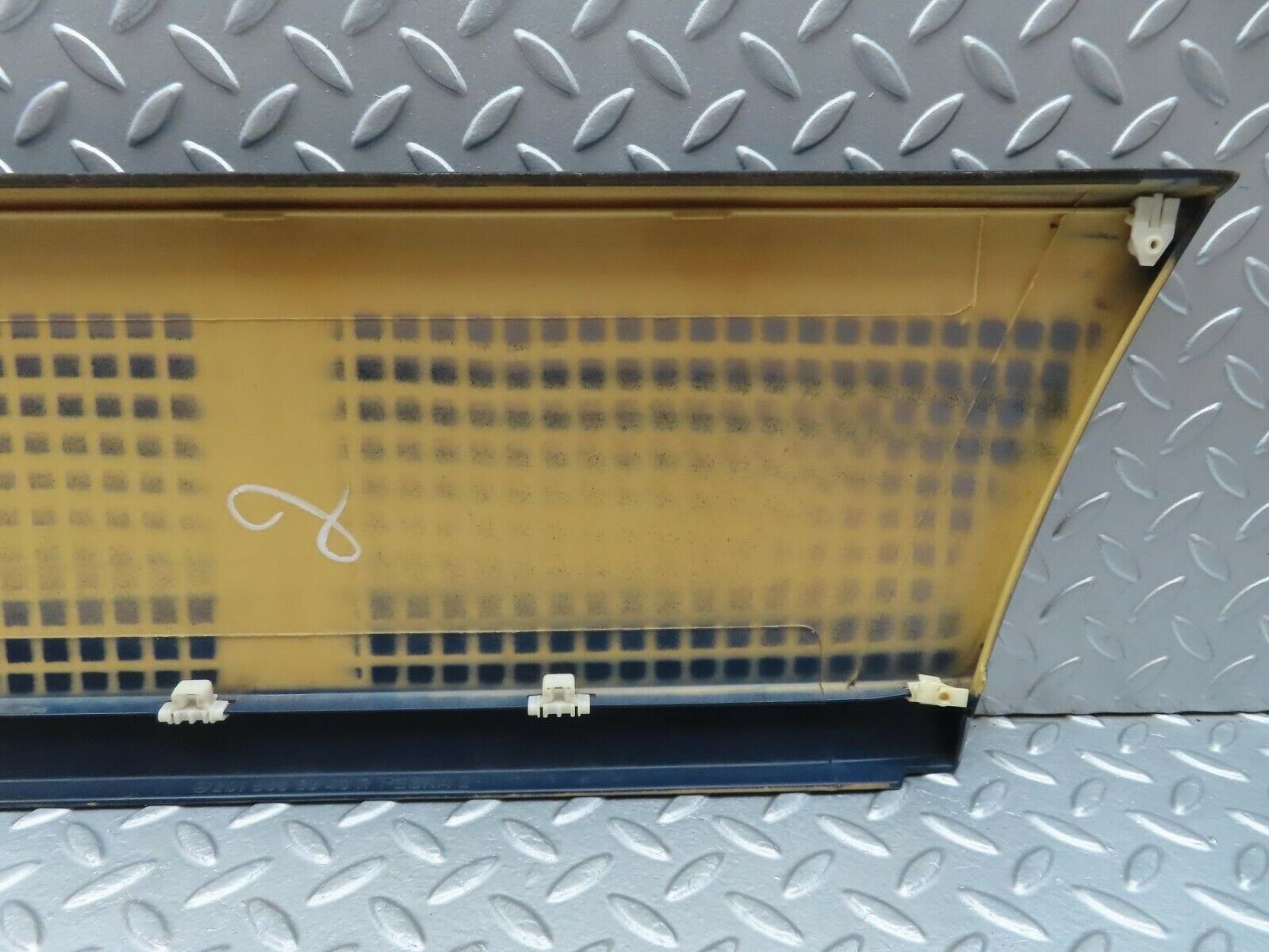 10541 Mercedes-Benz W201 190E Rear Right Door Moulding Trim 2016905840