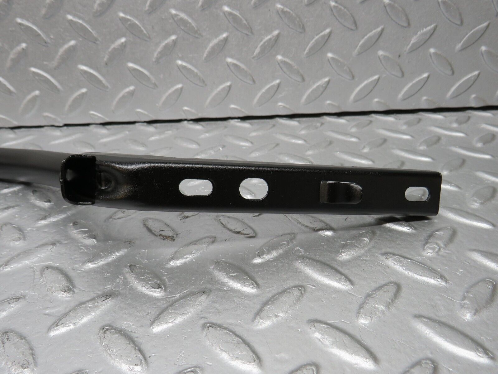 38978 Mercedes-Benz W201 190E 2.6L Trunk Lid Hinge Left Side