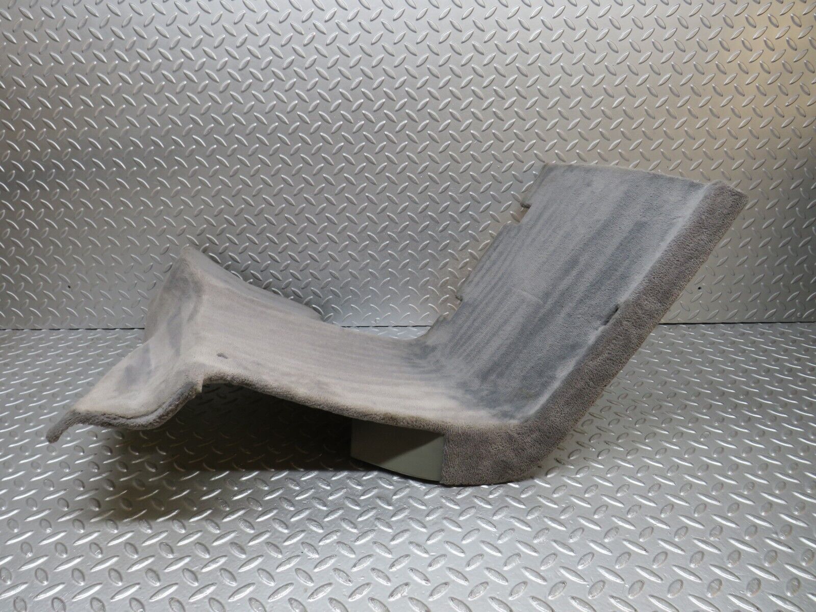 39523 Mercedes-Benz R129 320SL Coupe Rear Left Carpet Wall Grey 1296920100