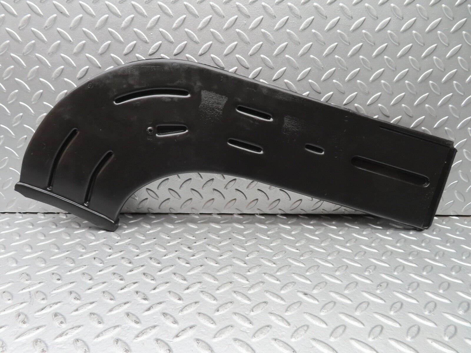 21505 Mercedes-Benz W126 300SE Air Duct Heater Ventilation Left 1268314746