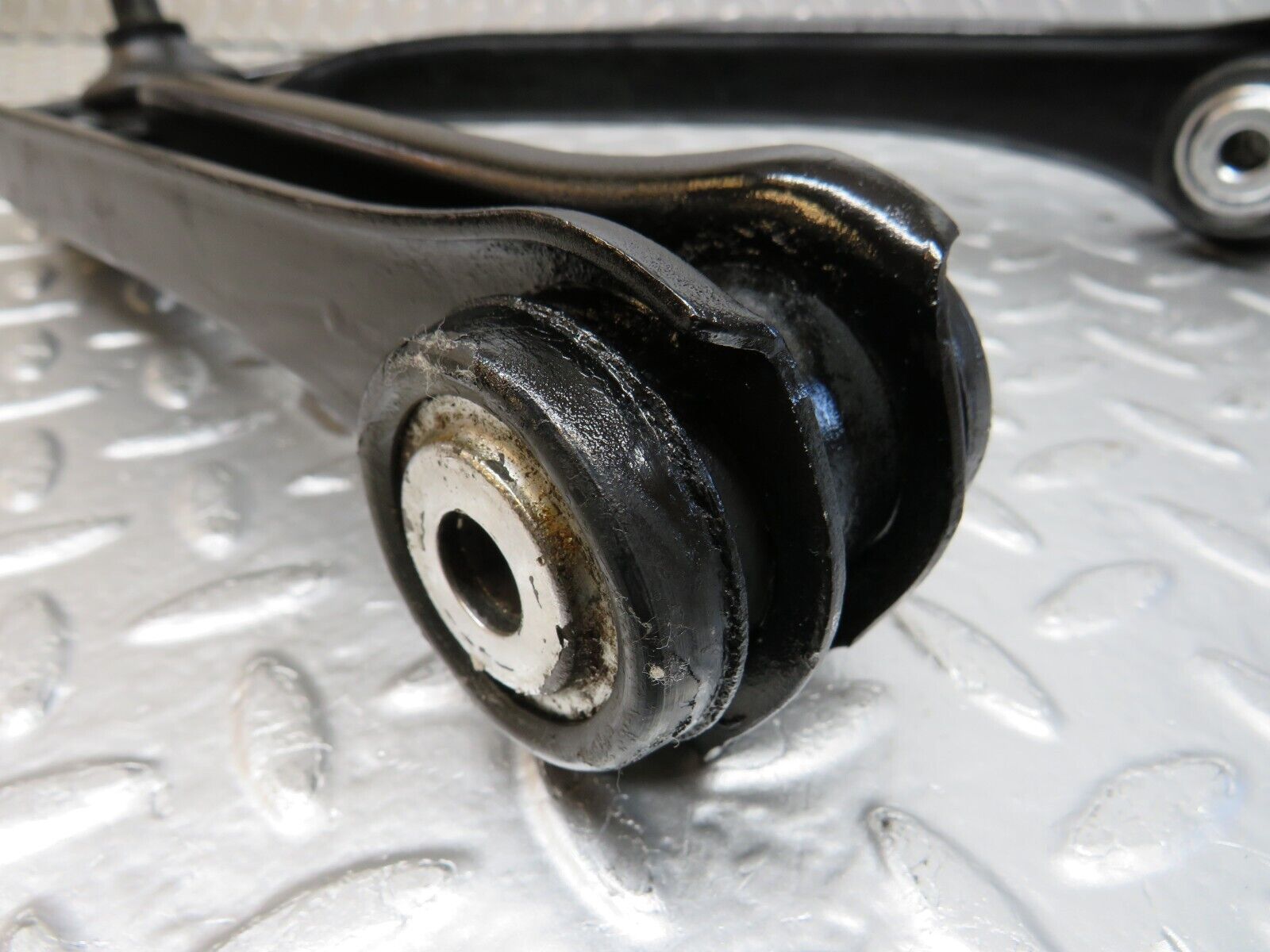 0812 Mercedes-Benz C107 350SLC Coupe Upper Control Arm Front Right