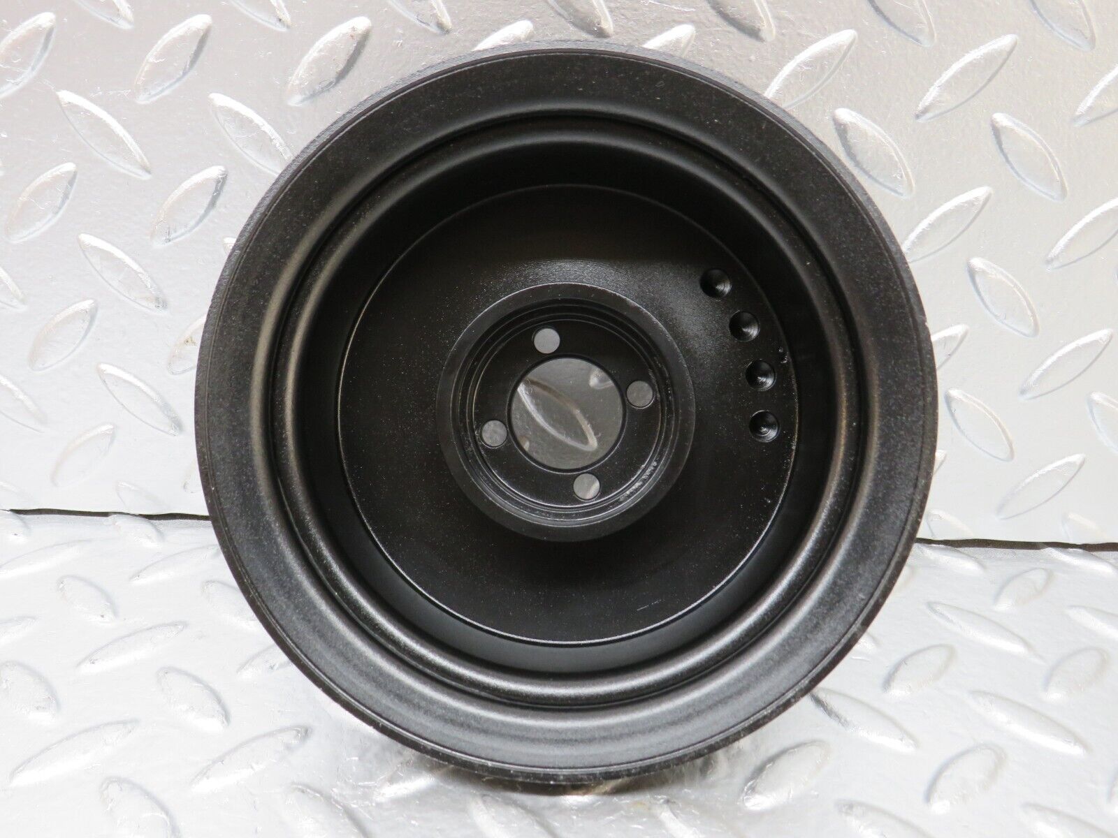 25499 Mercedes-Benz W123 200 Water Pump Pulley