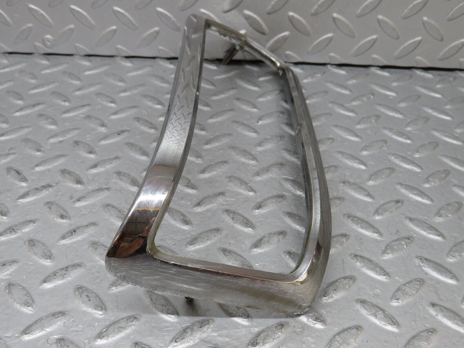 35768 Mercedes-Benz W108 Tail Light Chrome Frame Right 1088260259