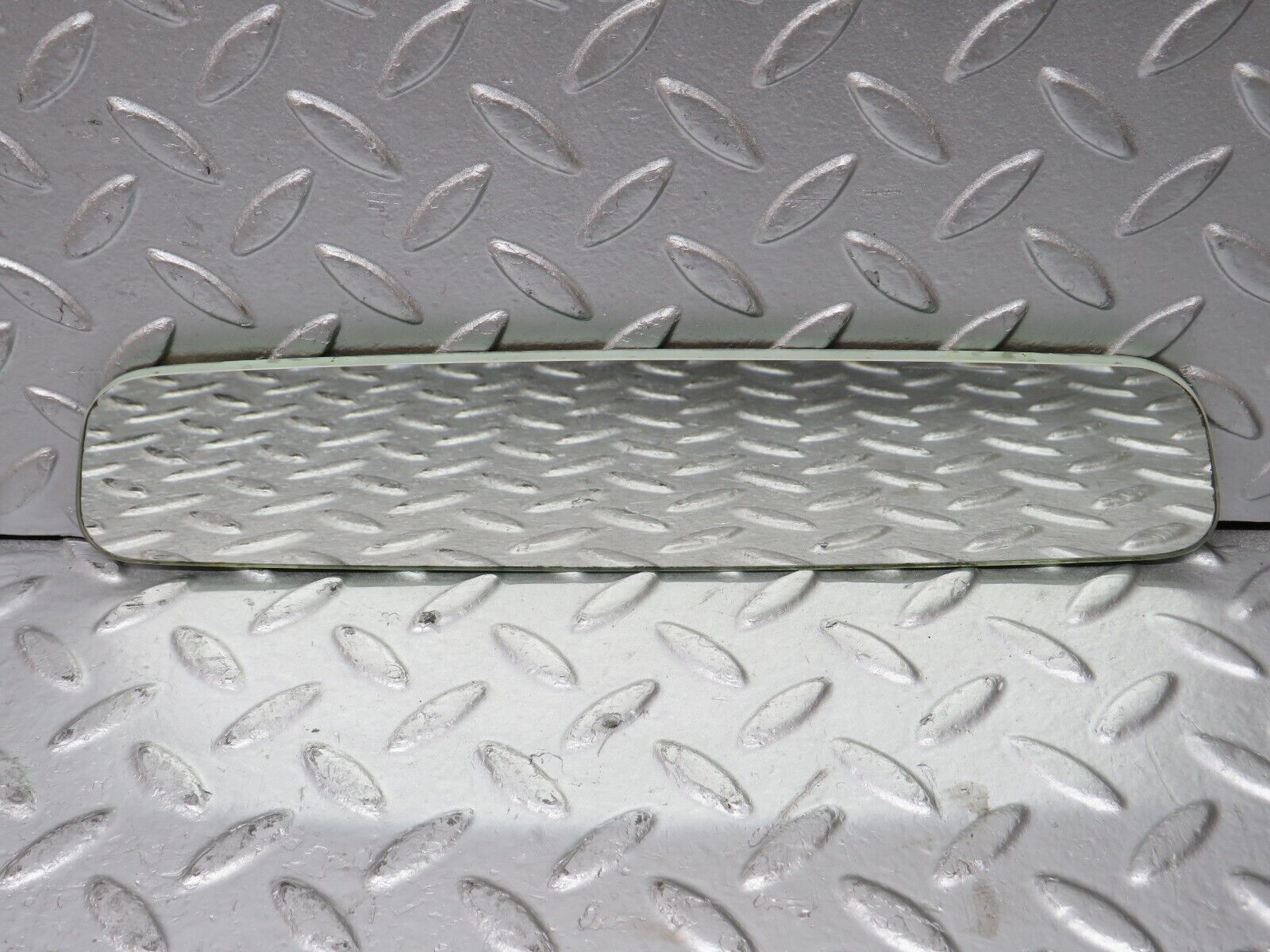 32204 Mercedes-Benz W123 230E Rear View Mirror Glass