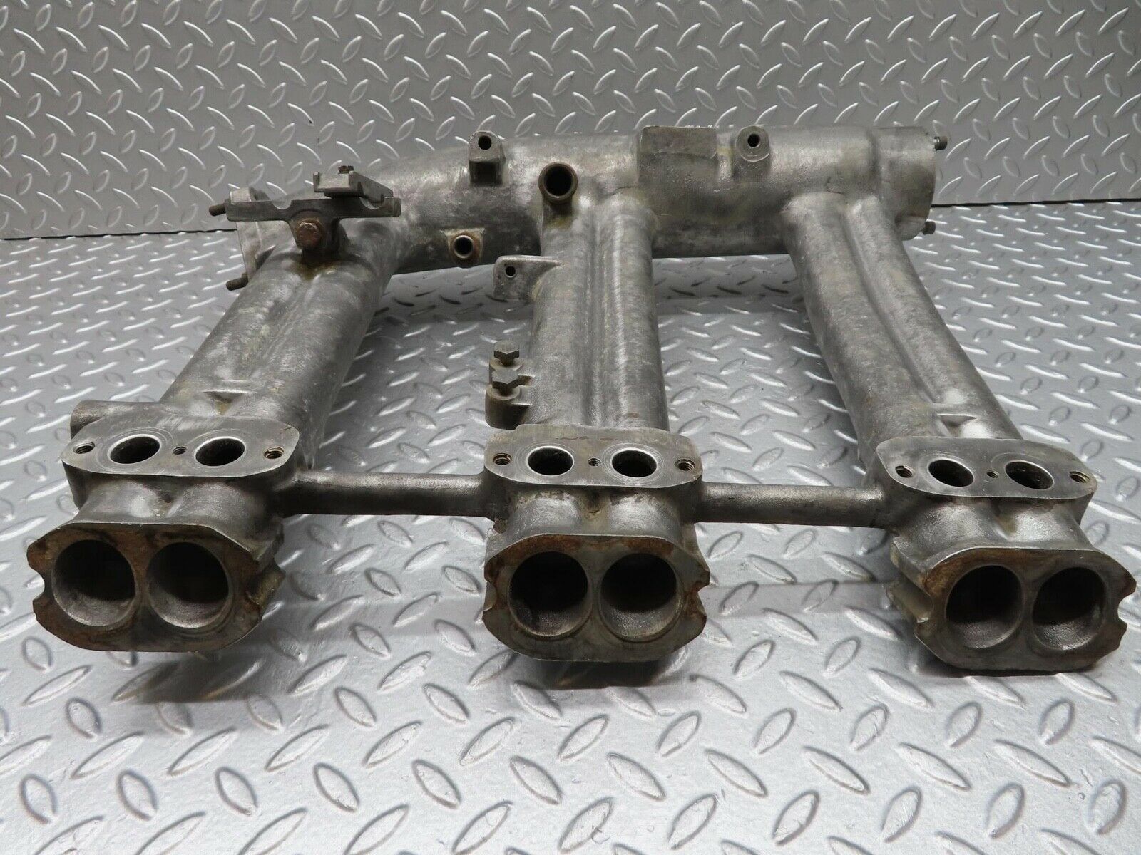 12795 Mercedes-Benz W111 220SE Intake Manifold 1271411701