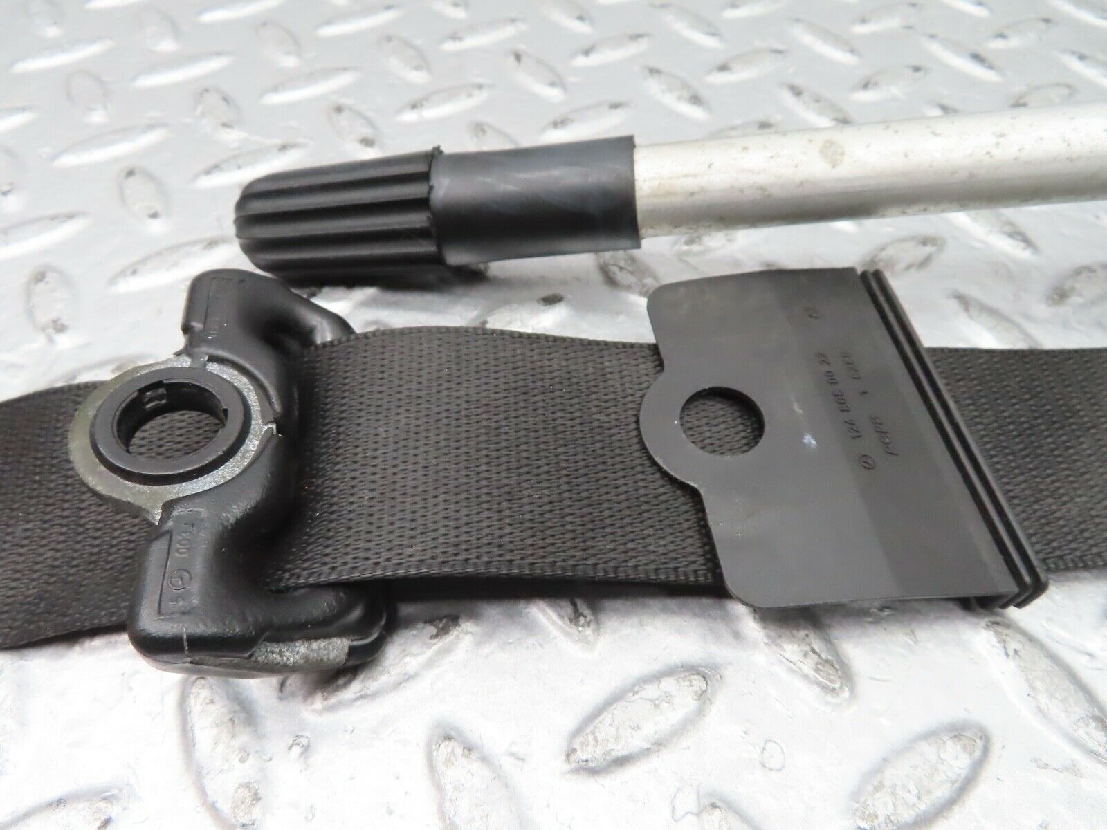 21593 Mercedes-Benz W126 300SE Front Left Seat Belt With Buckle 1268603986