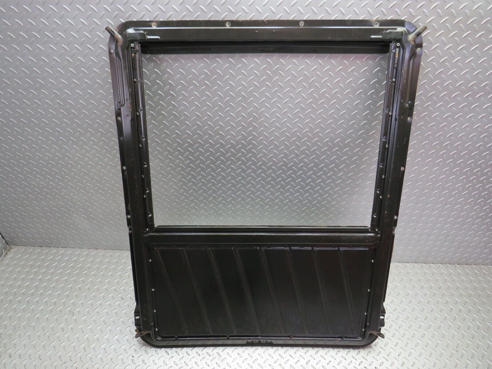 32578 Mercedes-Benz S124 300TE Wagon Power Sunroof Frame 2017800144