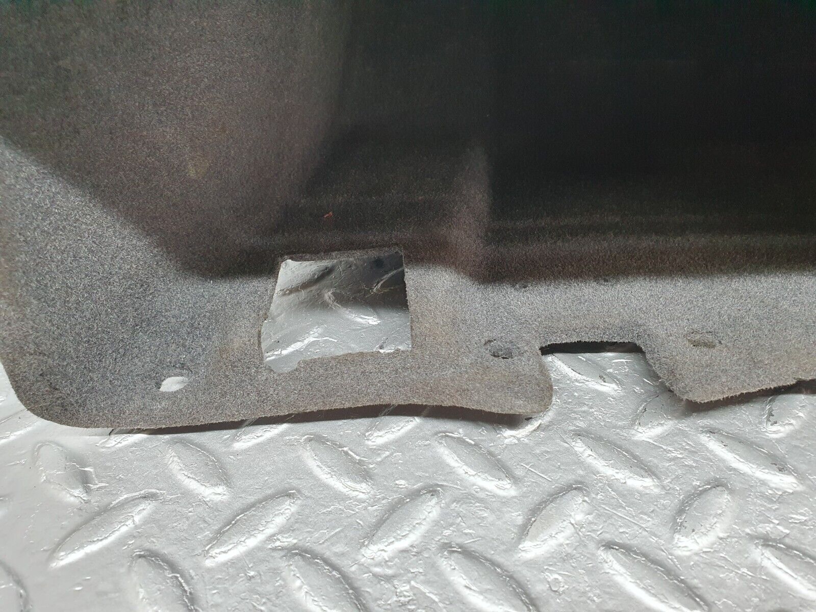 41574 Mercedes-Benz W124 200E Glove Box 1246800191