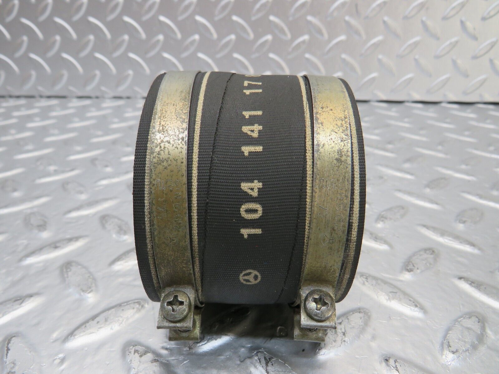 25771 Mercedes-Benz W124 280E Air Intake Manifold Hose 1041411783