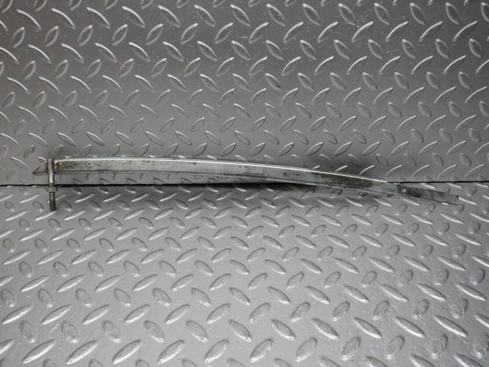 0701 Mercedes-Benz C107 350SLC Coupe Door Window Channel Front Right