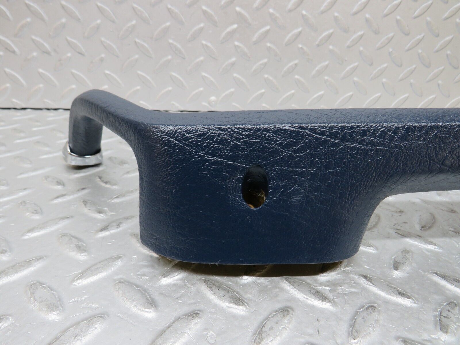 37301 Mercedes-Benz W109 300SEL Interior Door Handle Front Right Blue