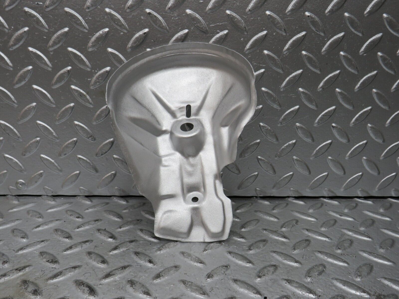 27720 Mercedes-Benz S124 300TE Wagon Engine Mount Bracket Heat Shield Cover