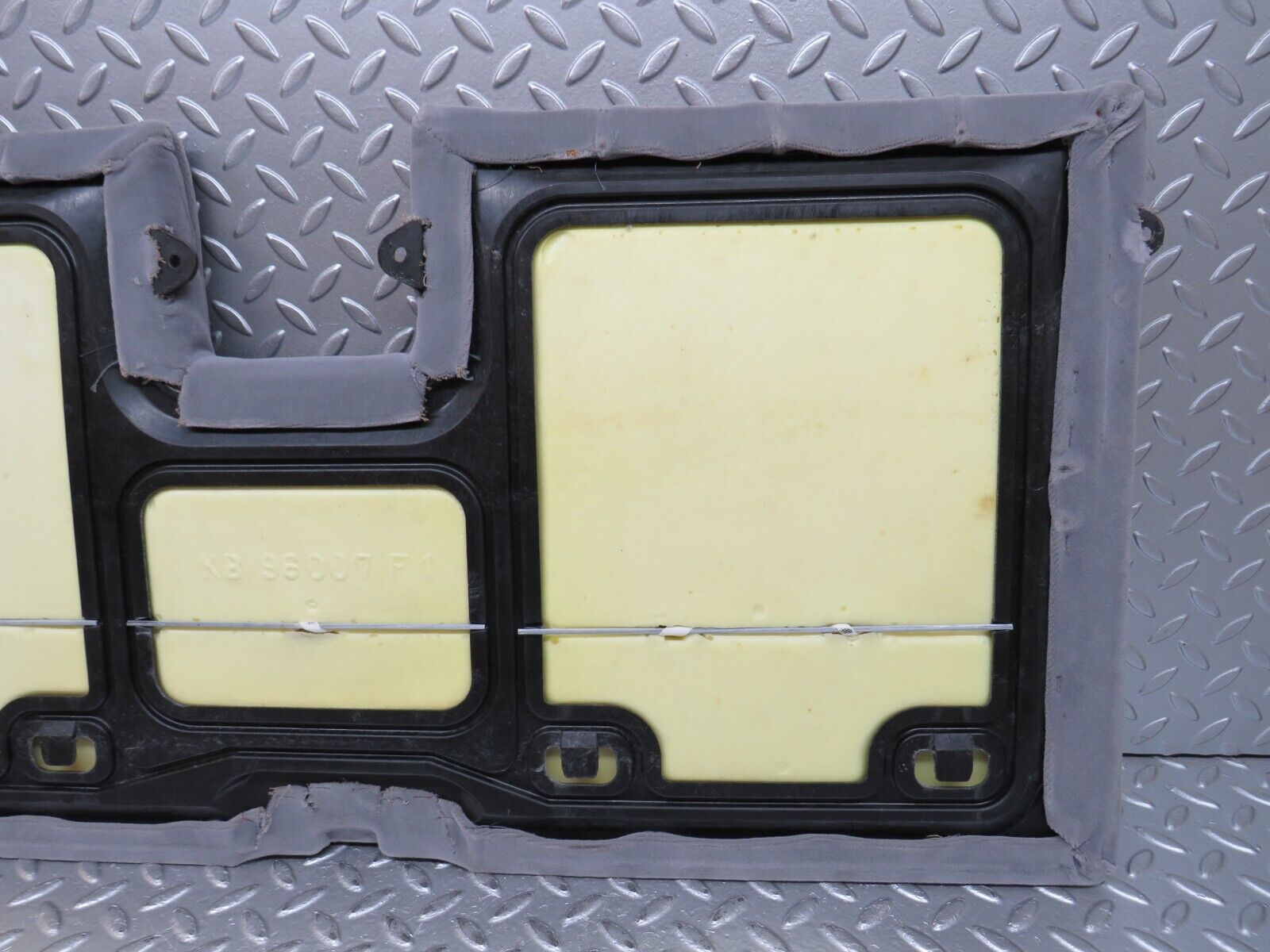 32349 Mercedes-Benz S124 300TE Third Row Seat Bench Grey