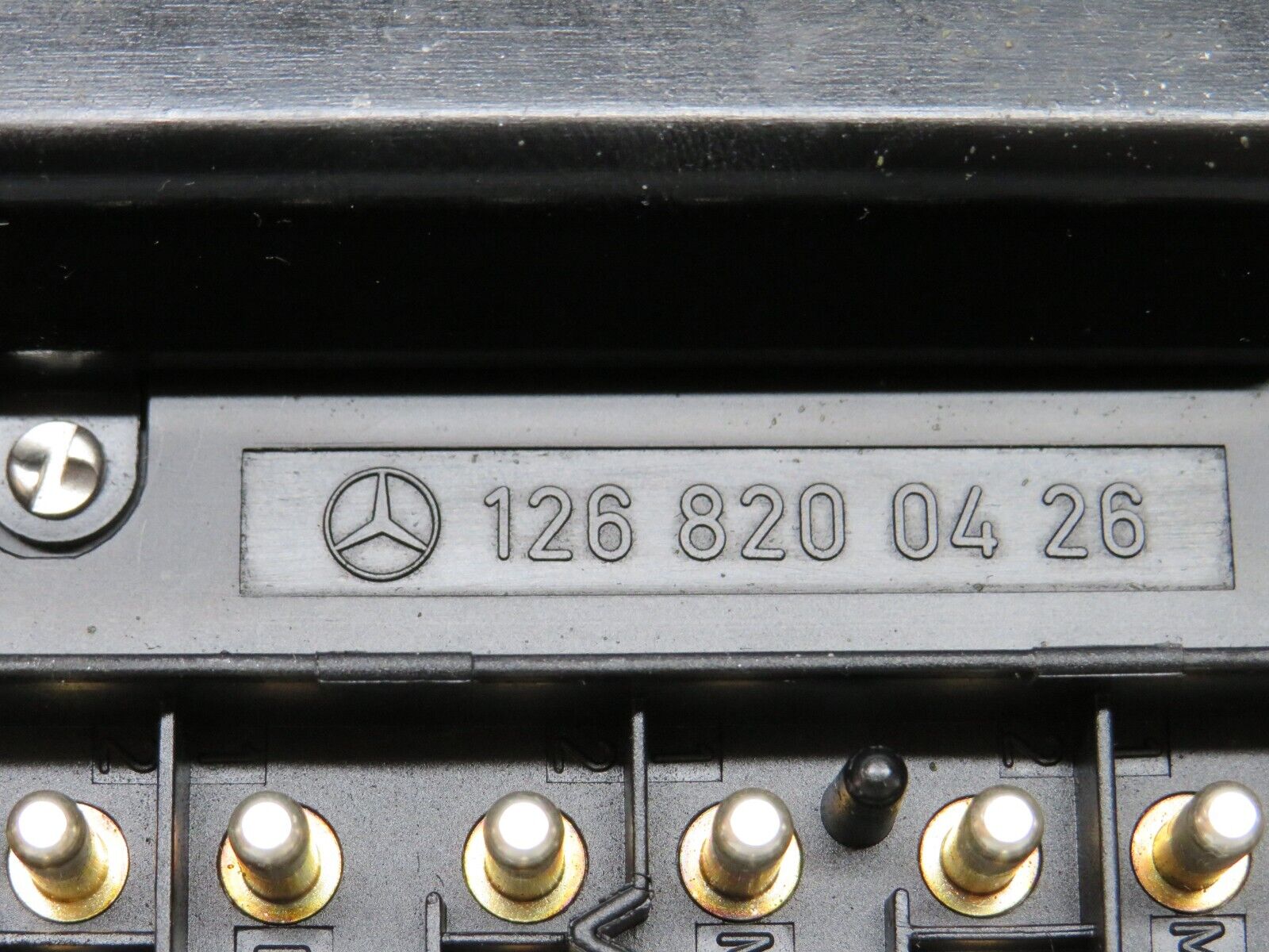 37095 Mercedes-Benz C126 420SEC Coupe Seat Control Unit Module Right 1268200426