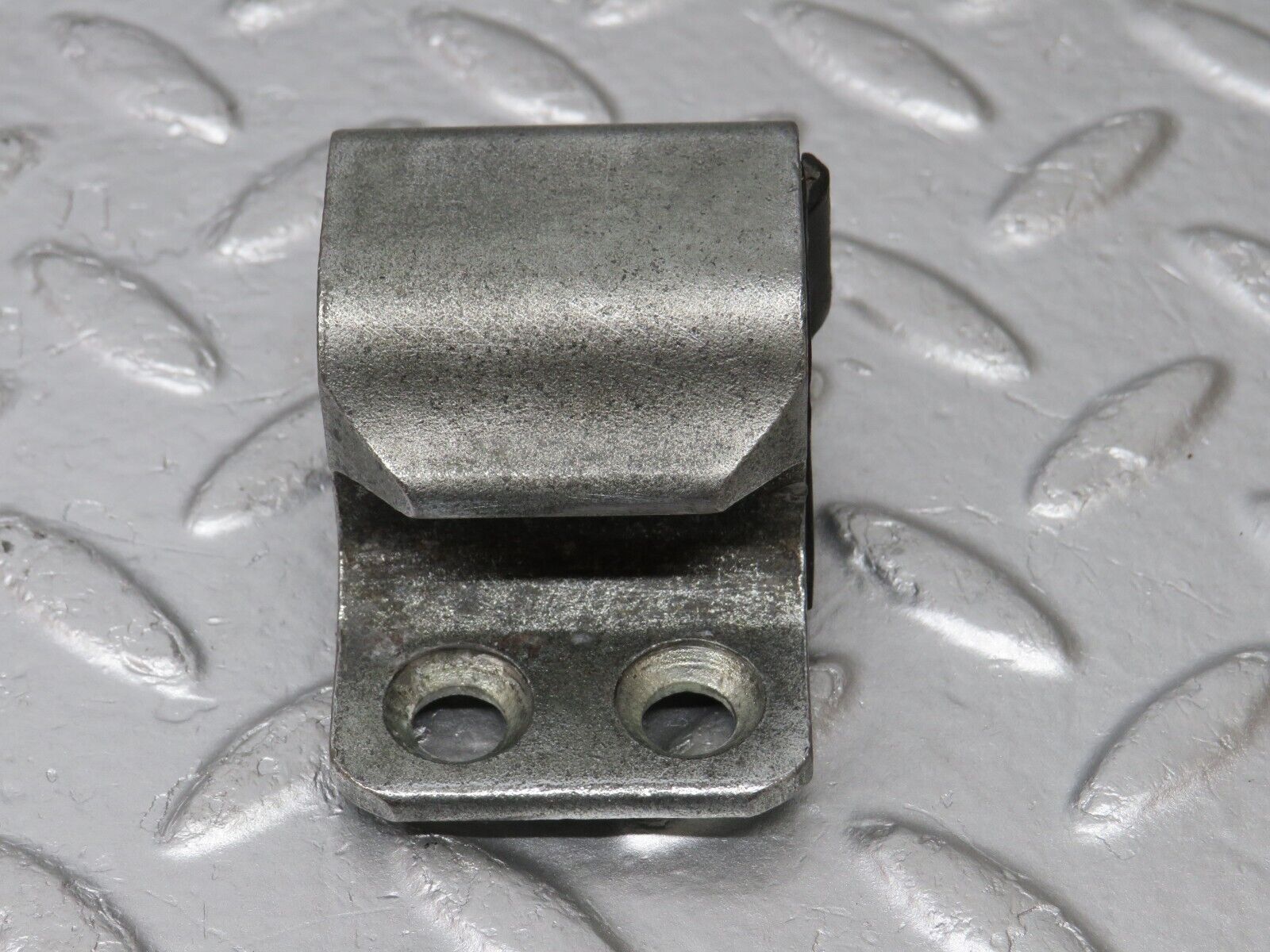 34424 Mercedes-Benz C126 380SEC Coupe Door Lock Latch Right Side