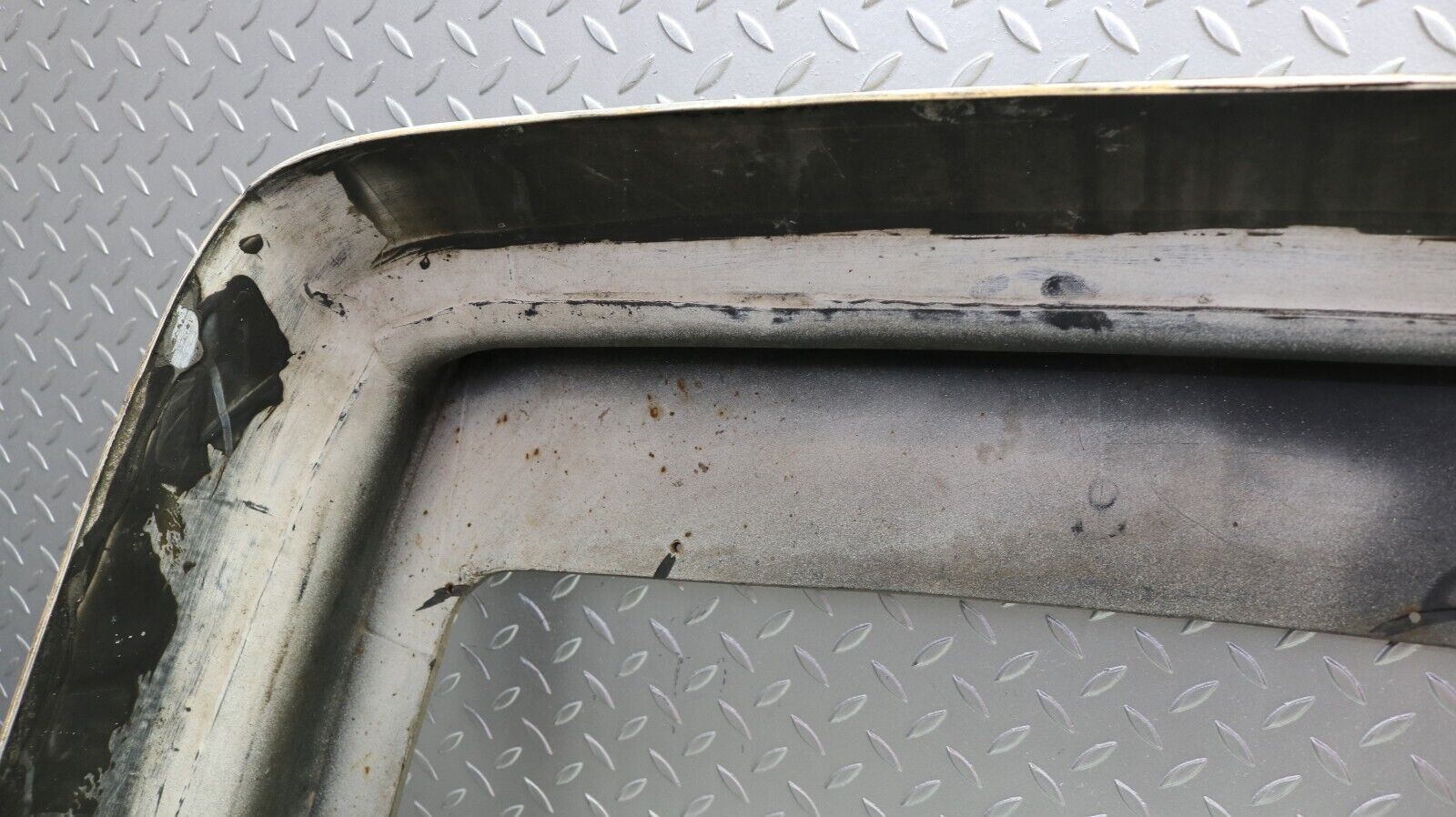 37255 Mercedes-Benz C126 420SEC Coupe Rear Bumper