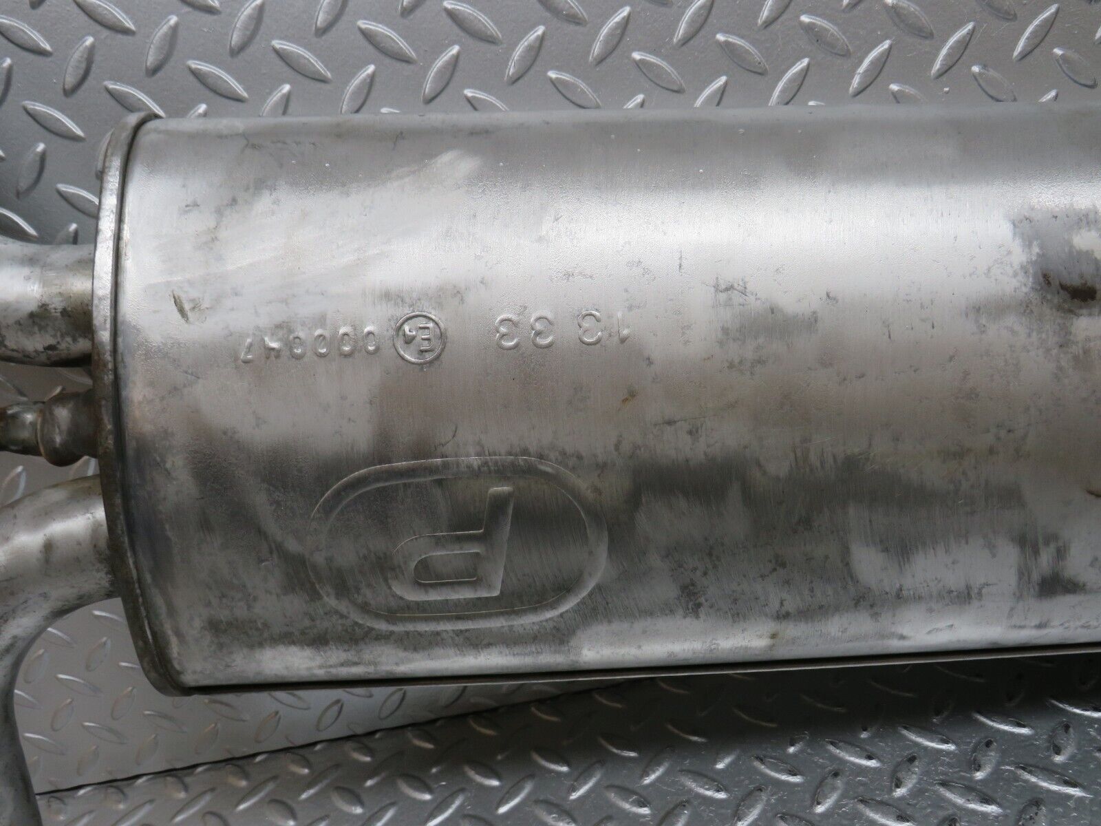 31317 Mercedes-Benz S124 220TE Wagon Exhaust Rear Silencer 1333 000047