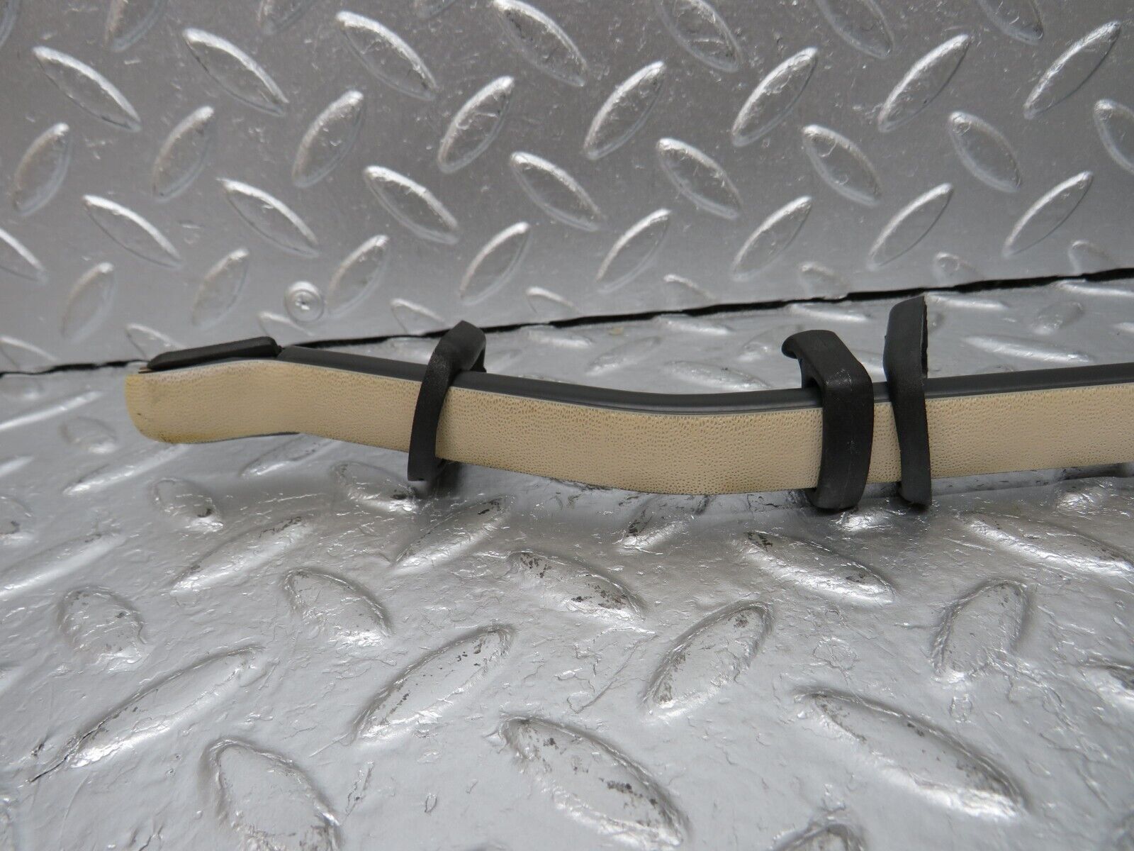 34372 Mercedes-Benz C126 380SEC Coupe Interior Roof Grab Handle Set