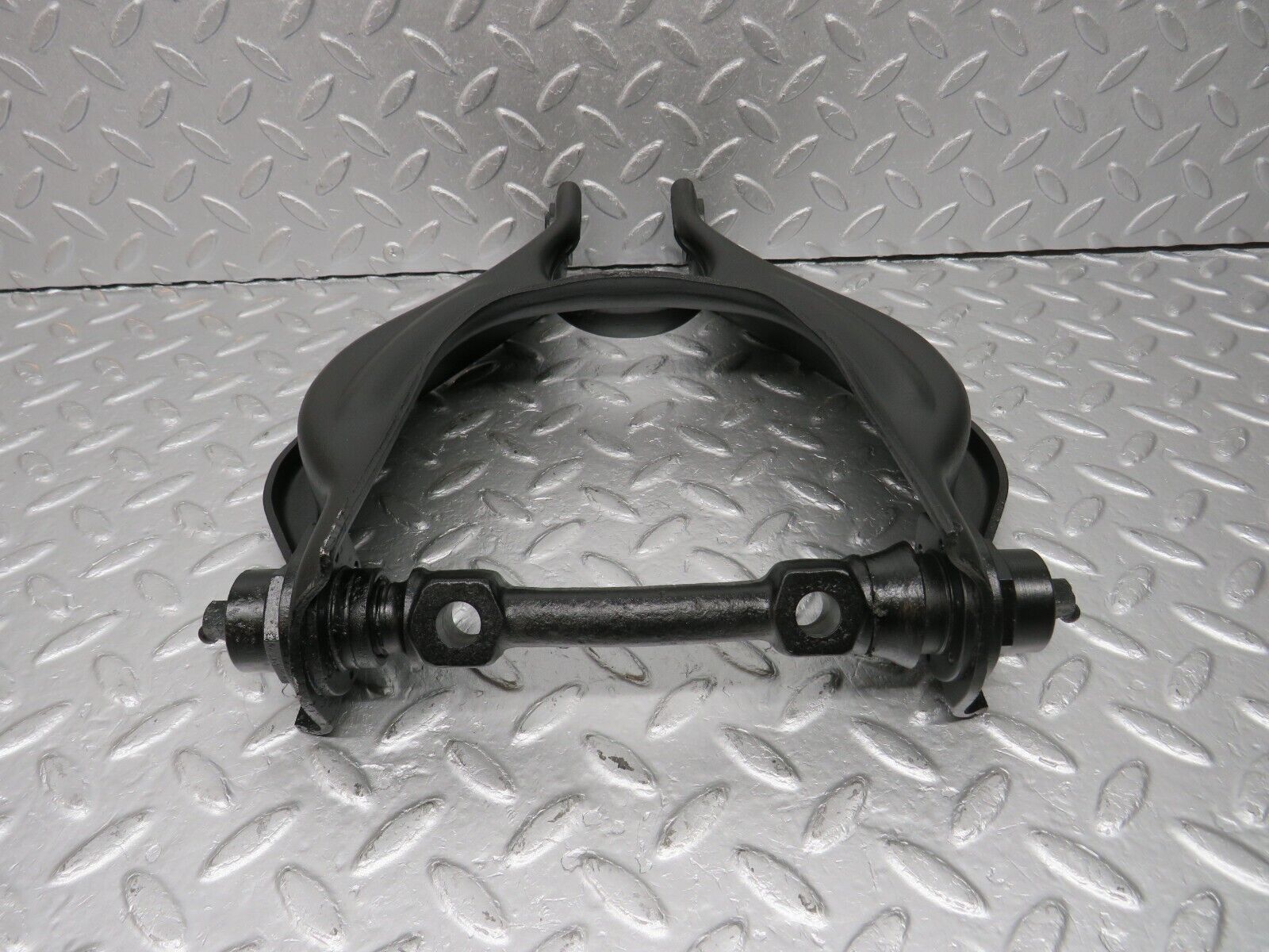 40388 Mercedes-Benz W110 230 Front Left Upper Control Arm