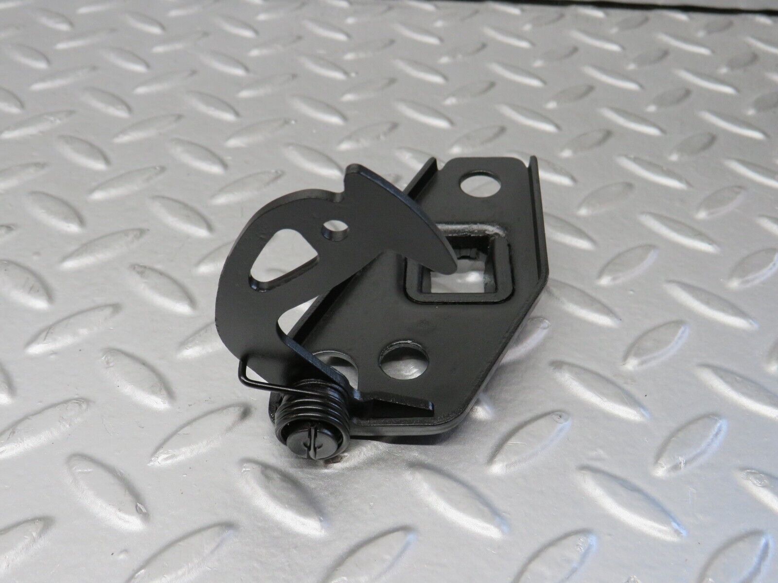 36801 Mercedes-Benz W201 190E 2.0L Bonnet Safety Latch 2018800560