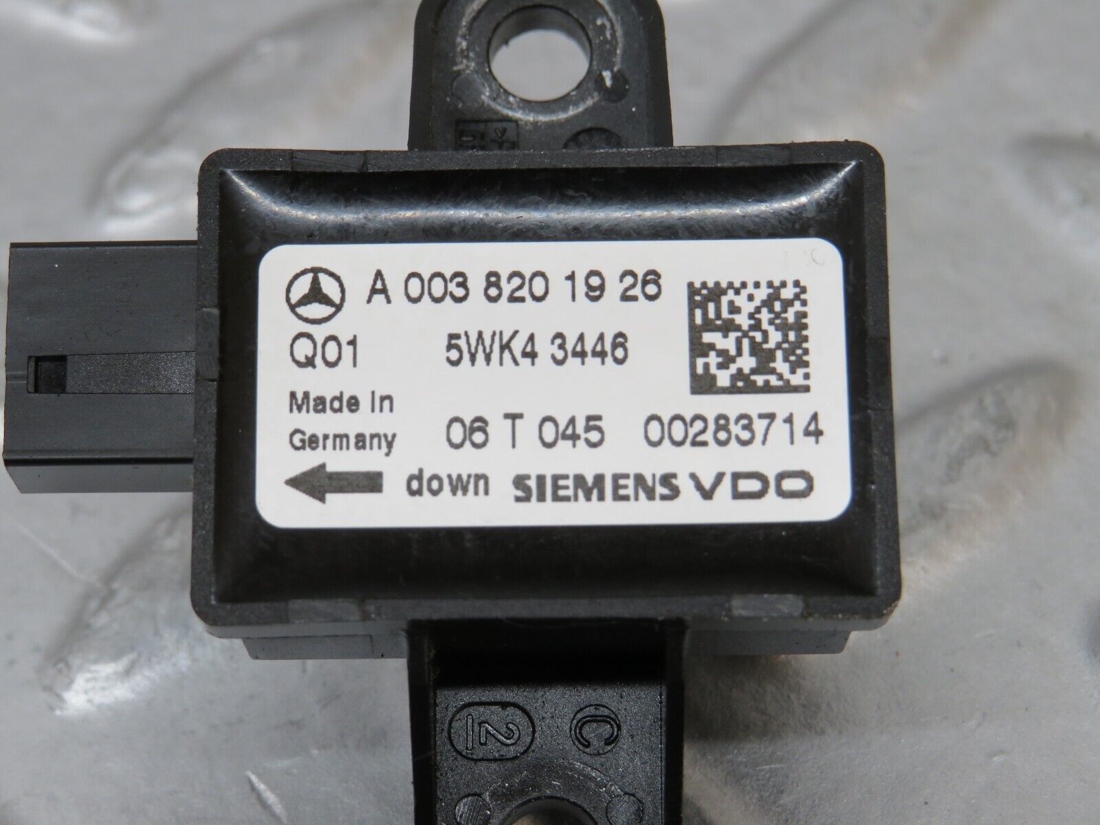 35175 Mercedes-Benz W221 Door Airbag Crash Sensor 0038201926