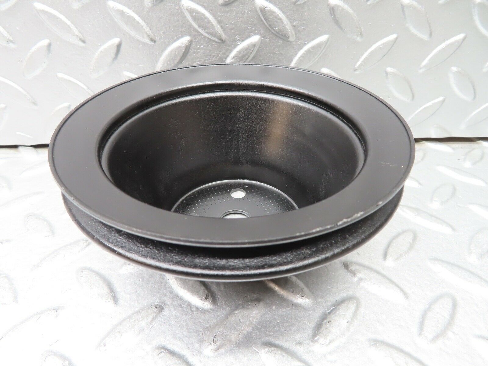 20885 Mercedes-Benz W114 250CE Coupe Water Pump Pulley