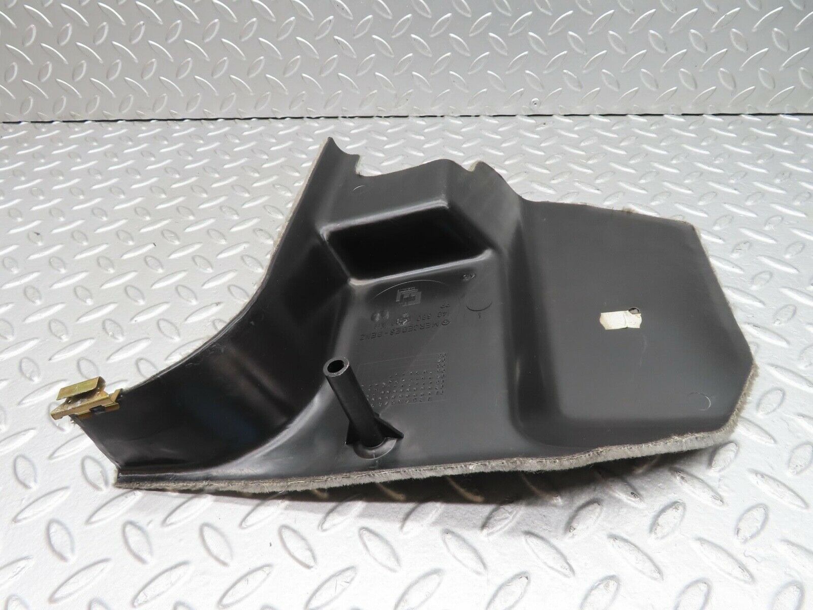 14987 Mercedes-Benz W140 S320 Front Right Kick Panel Grey 1406800480