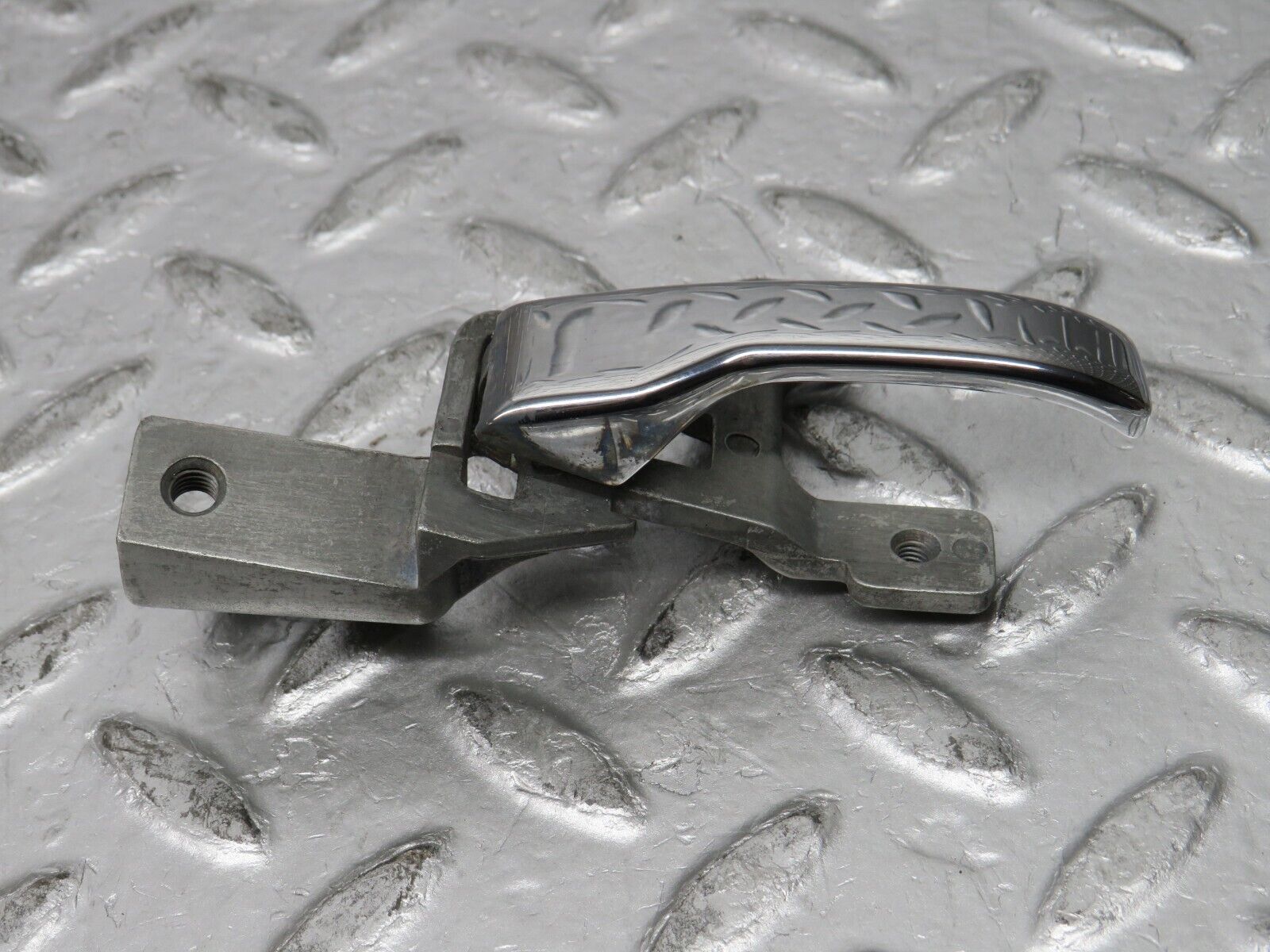 0547 Mercedes-Benz W123 230E Right Interior Door Handle 1237600261