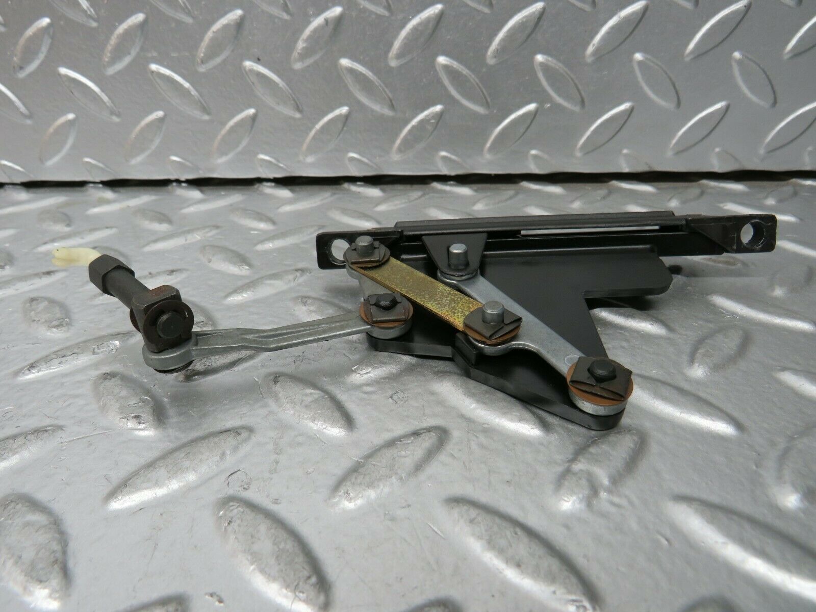 23362 Mercedes-Benz W116 350SE Heater Control