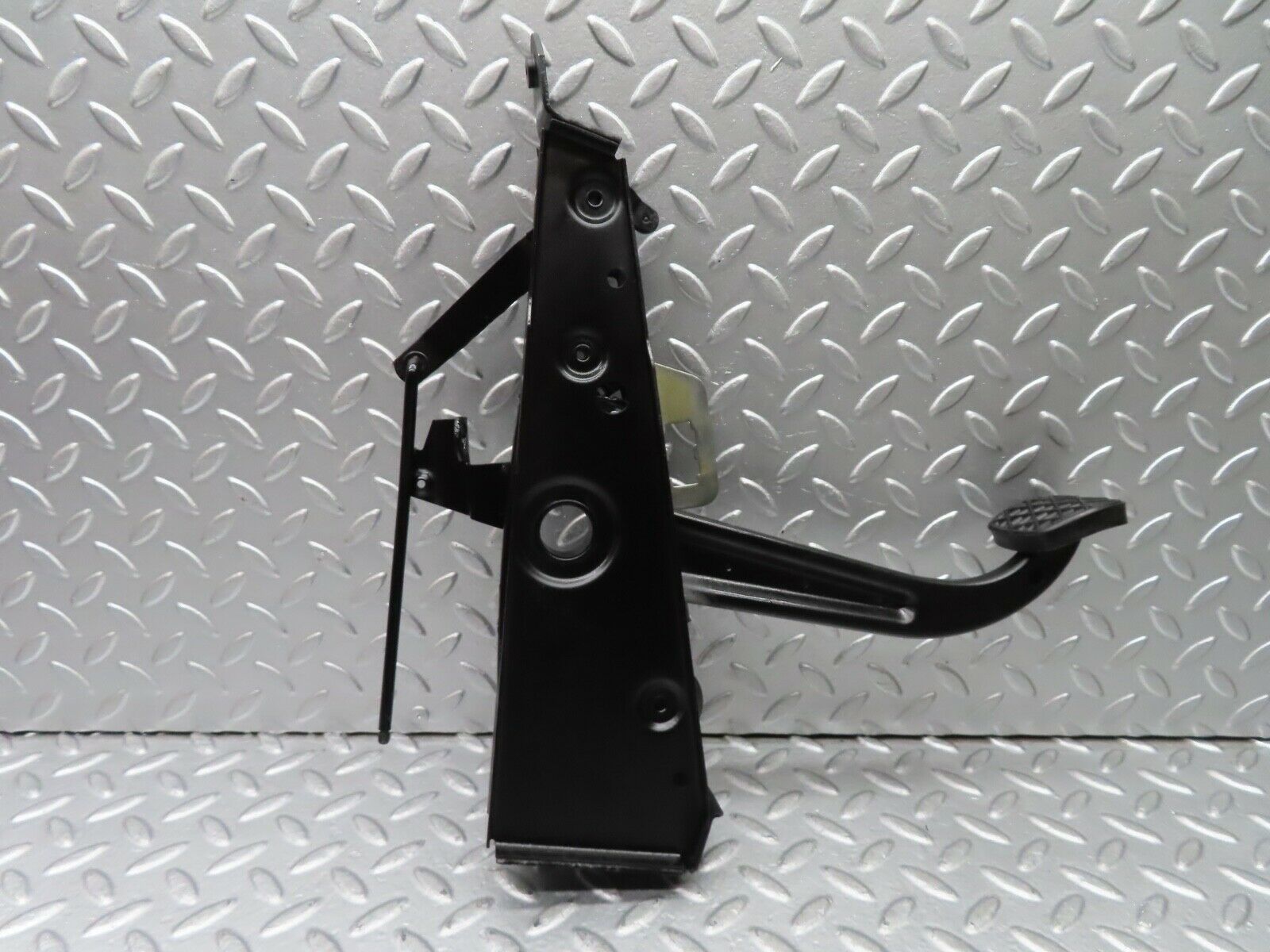 20892 Mercedes-Benz W114 250CE Coupe Parking Brake Pedal