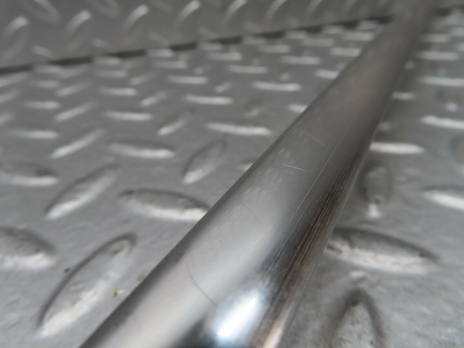 14320 Mercedes-Benz W116 350SE Roof Chrome Moulding Trim Left Side