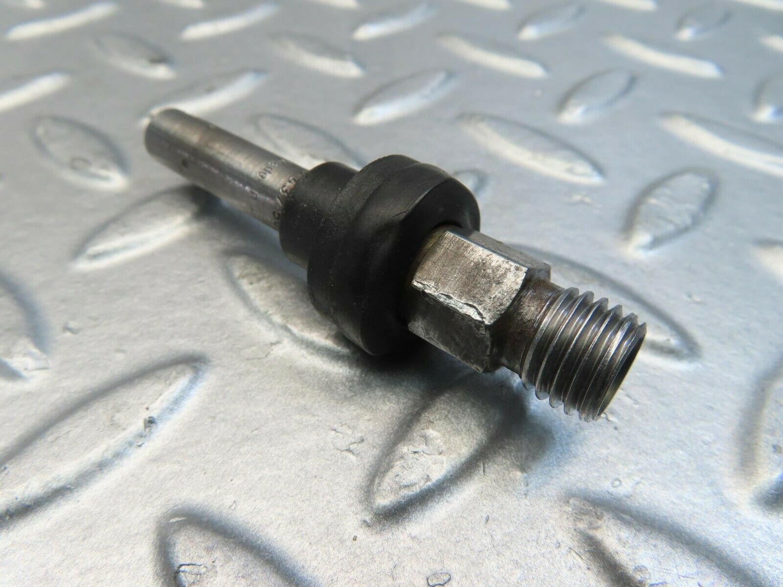 11479 Mercedes-Benz C123 230CE Coupe Fuel Injector Bosch 0437502010