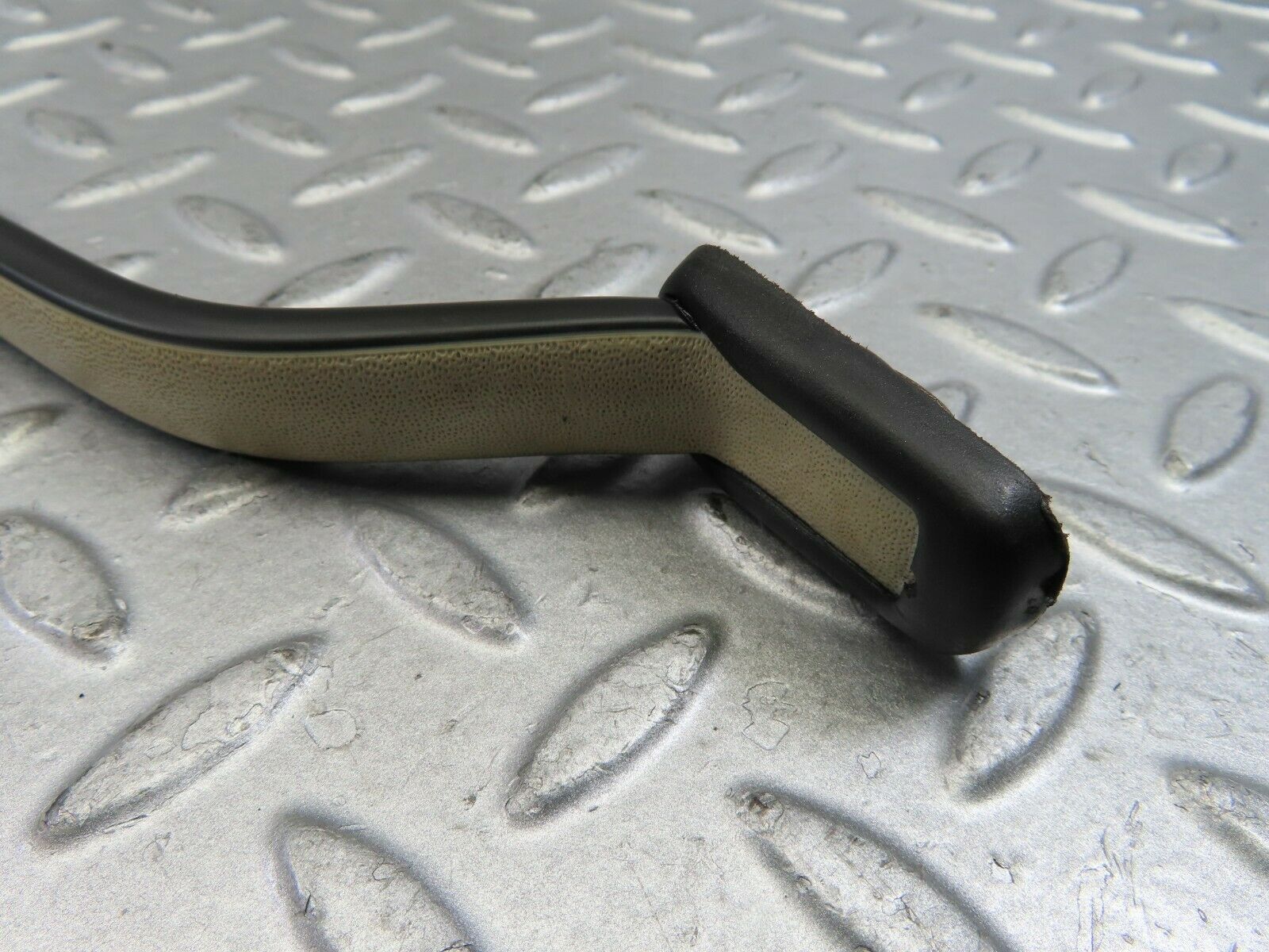 9644 Mercedes-Benz C123 280CE Coupe Interior Roof Grab Handle Rear Left