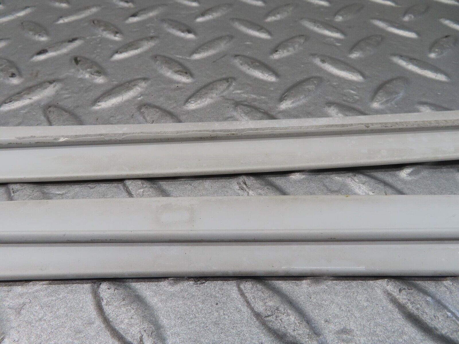 16439 Mercedes-Benz W124 260E C Pillar Lower Moulding Trim