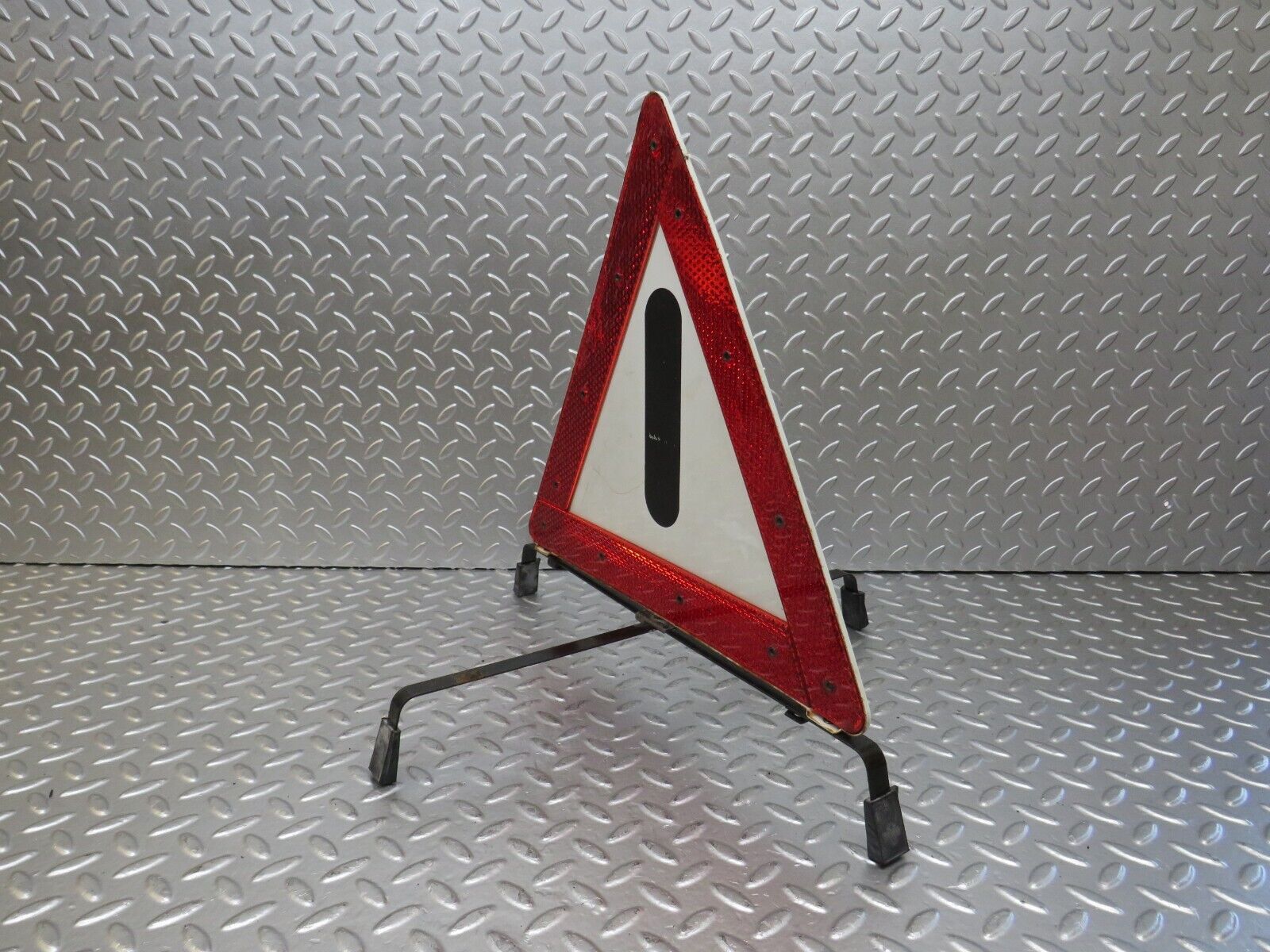 25275 Mercedes-Benz W201 190D Warning Triangle
