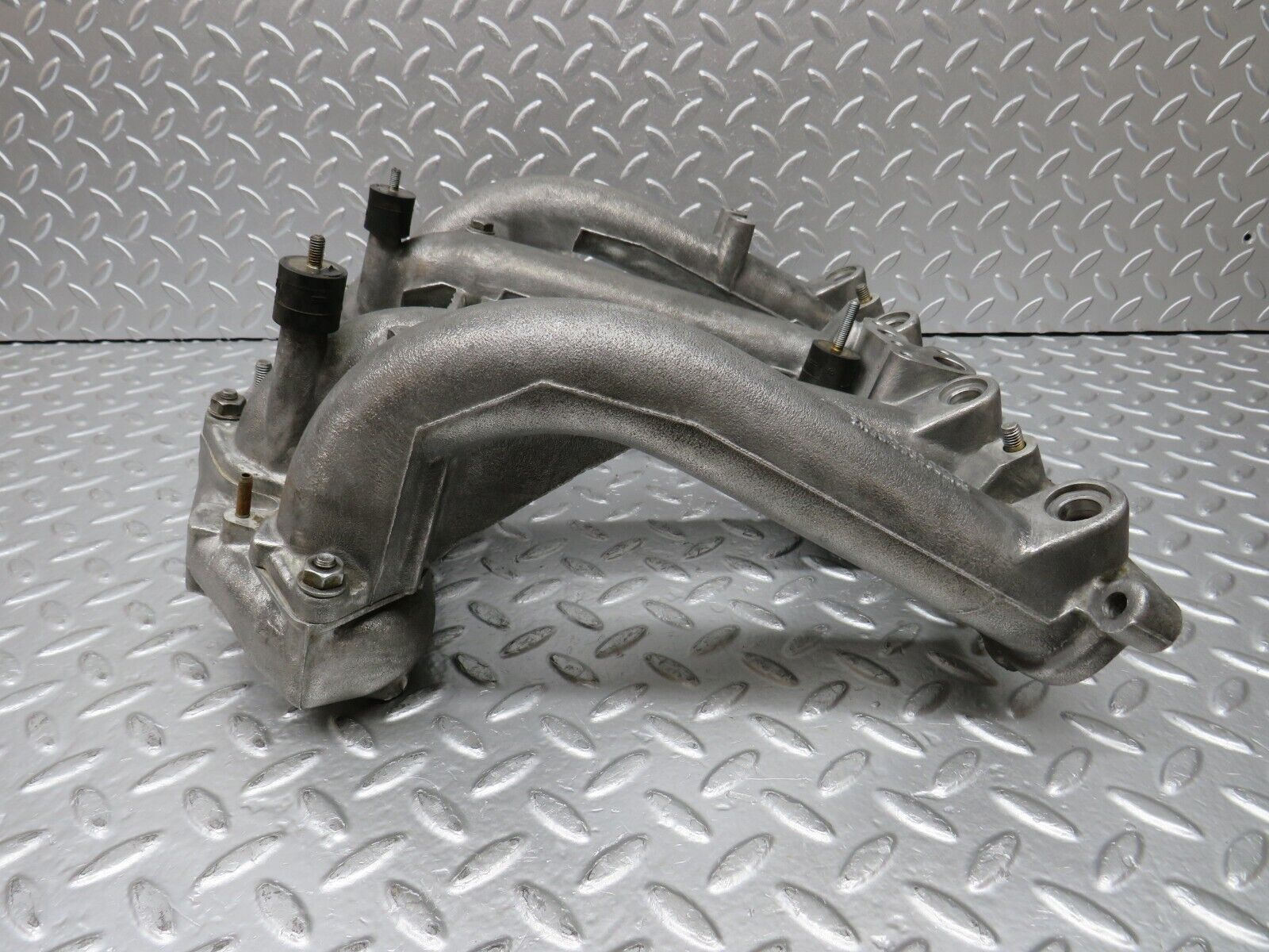 30796 Mercedes-Benz W201 190E 2.0L Intake Manifold 1021411101