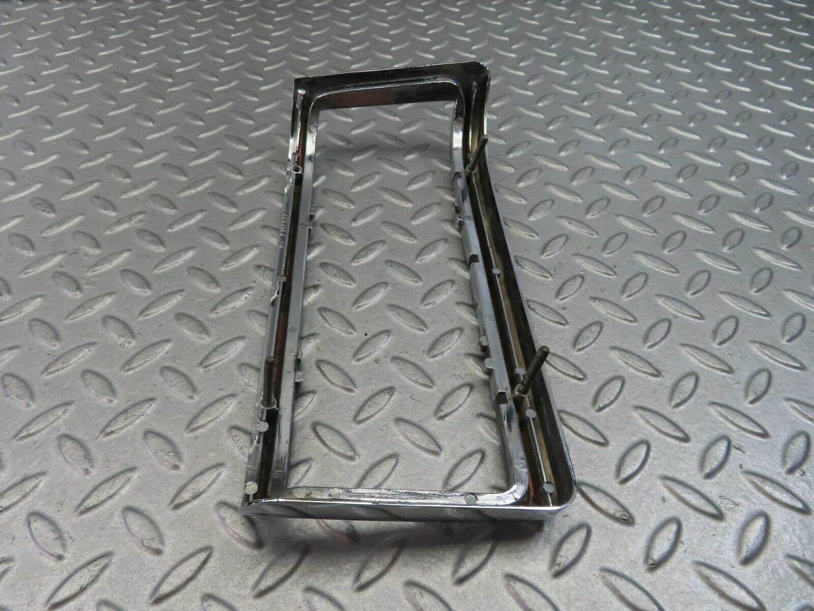 8486 Mercedes-Benz W115 Tail Light Chrome Frame Left Side