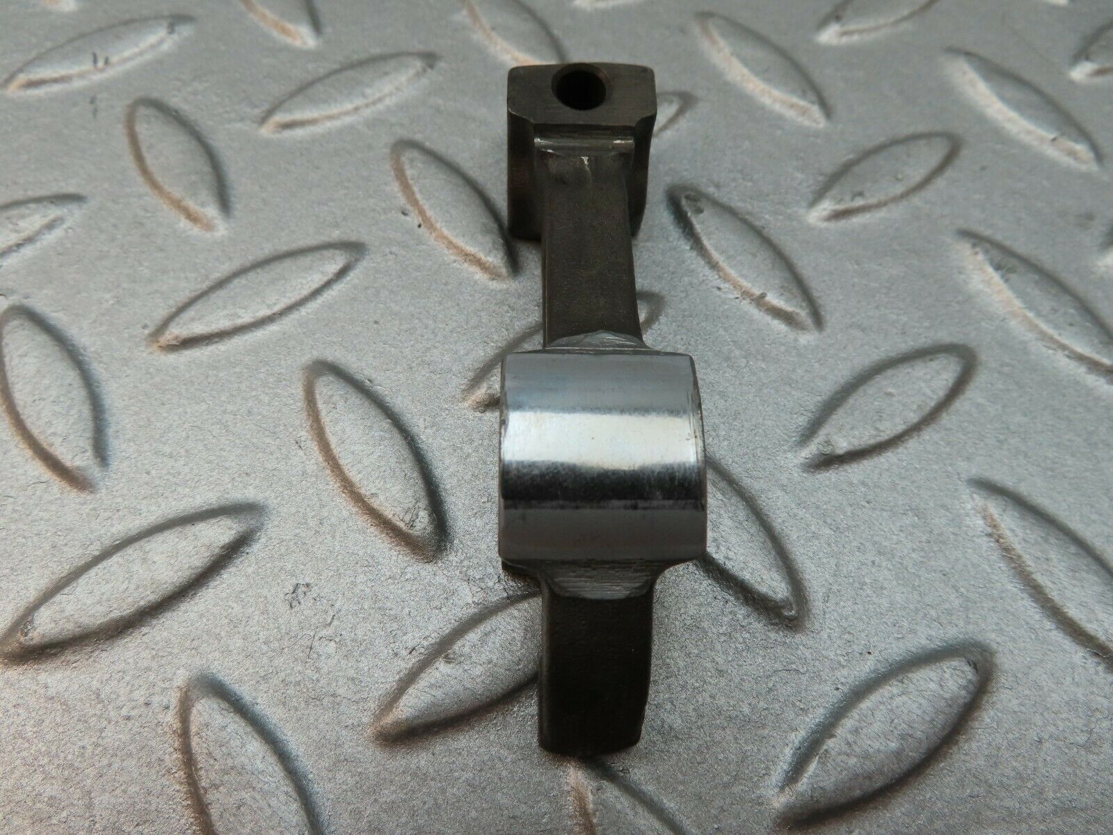 3535 Mercedes-Benz W108 280SE Valve Rocker Arm With Retaining Spring