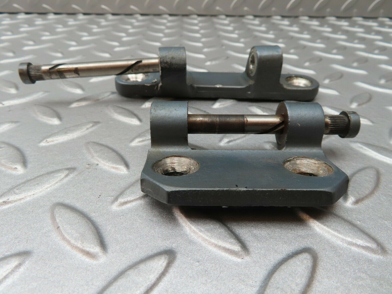 4105 Mercedes-Benz W108 280SE Door Hinges Front Right