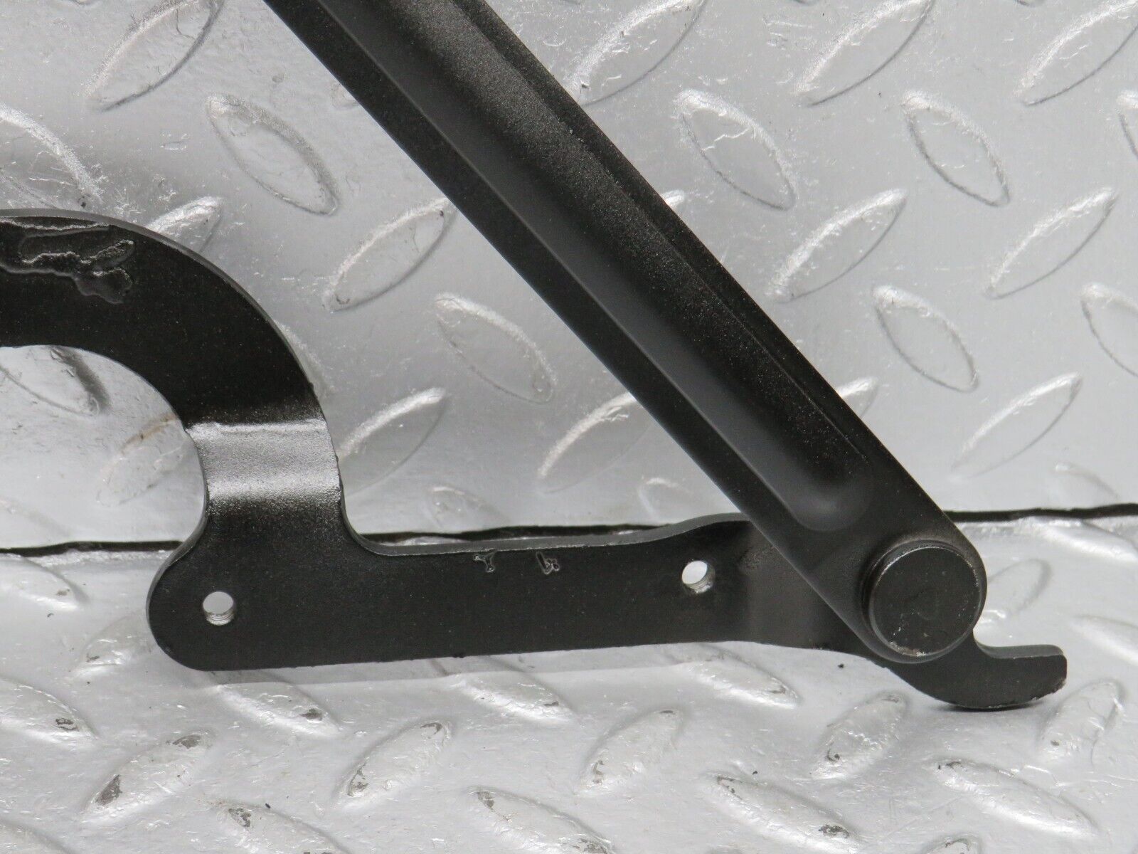 40547 Mercedes-Benz W123 300D Bonnet Hinge Right Side