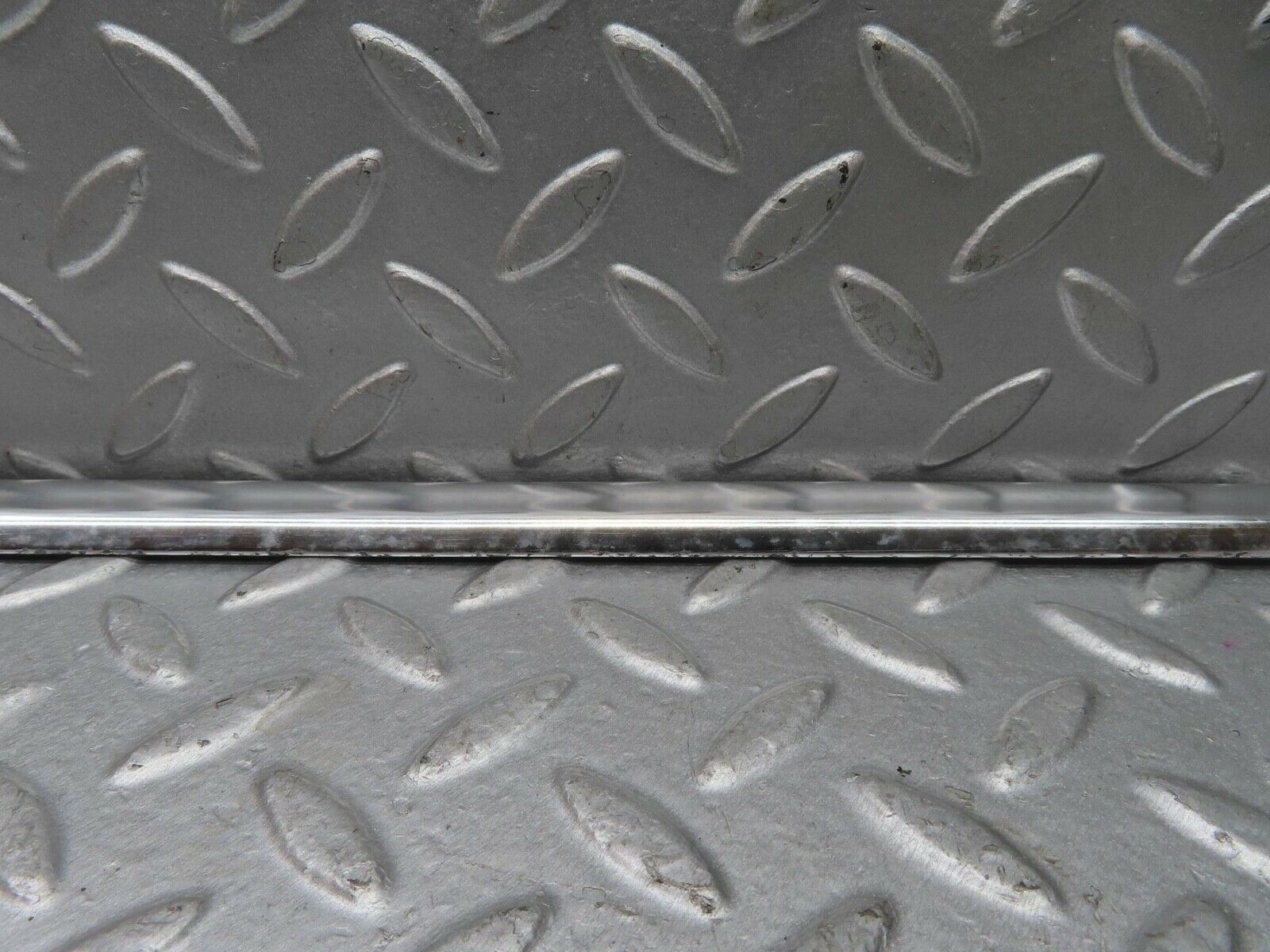 13600 Mercedes-Benz W123 200 Front Left Door Chrome Moulding Trim