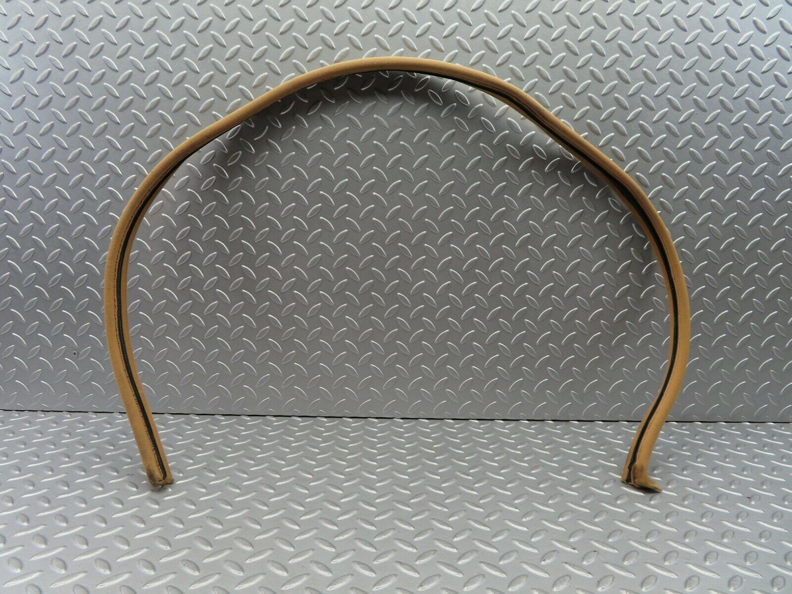 5894 Mercedes-Benz W123 200 Rear Right Door Frame Rubber Seal Palomino Cloth