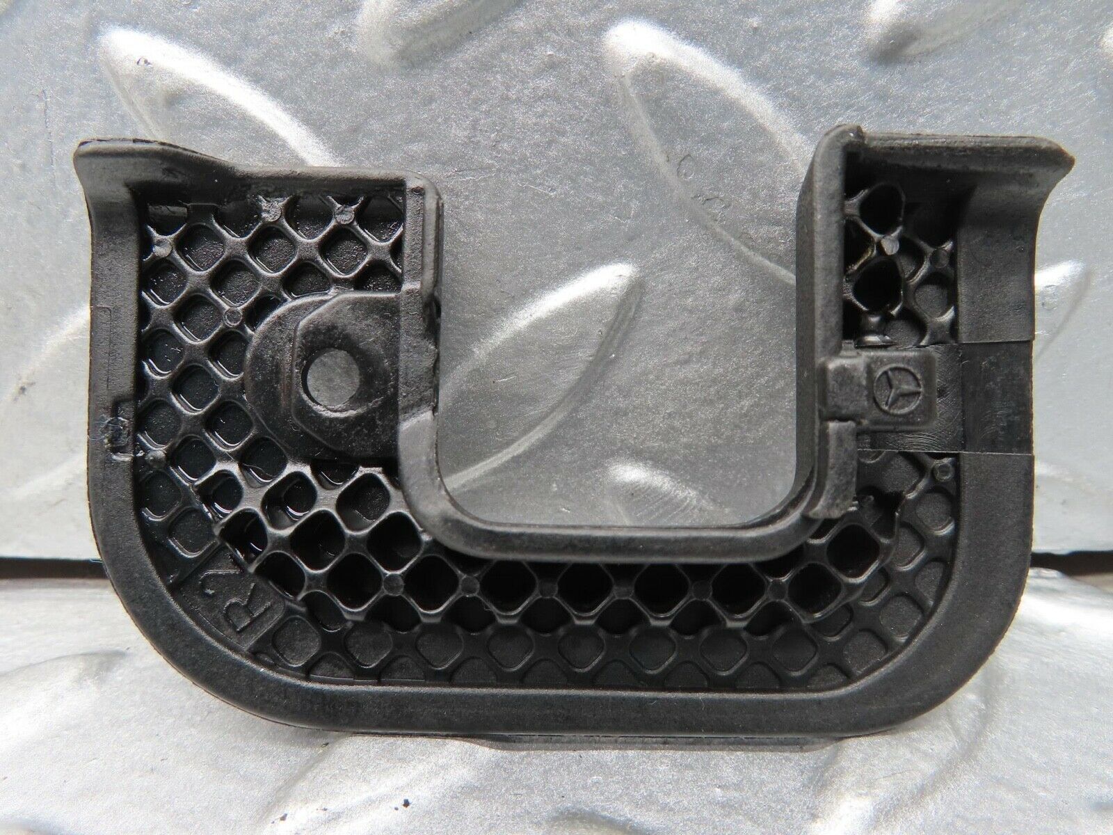 14594 Mercedes-Benz W201 190E Right Door Lock Cover